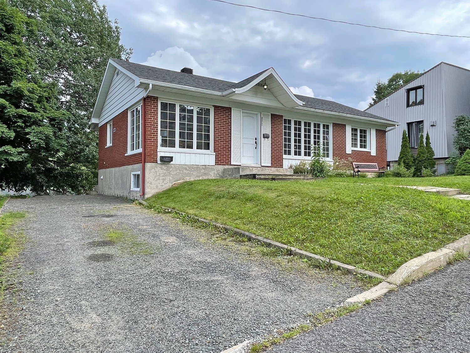 MLS: 19827333