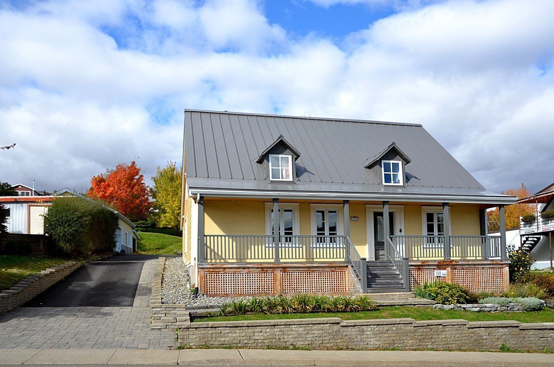 MLS: 25086385