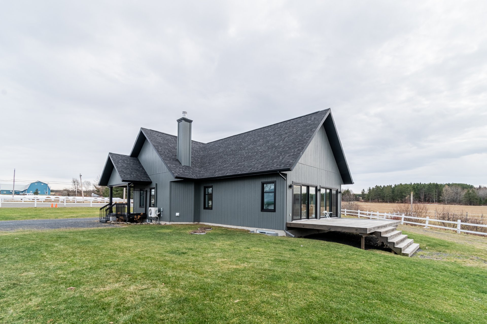 MLS: 19595400