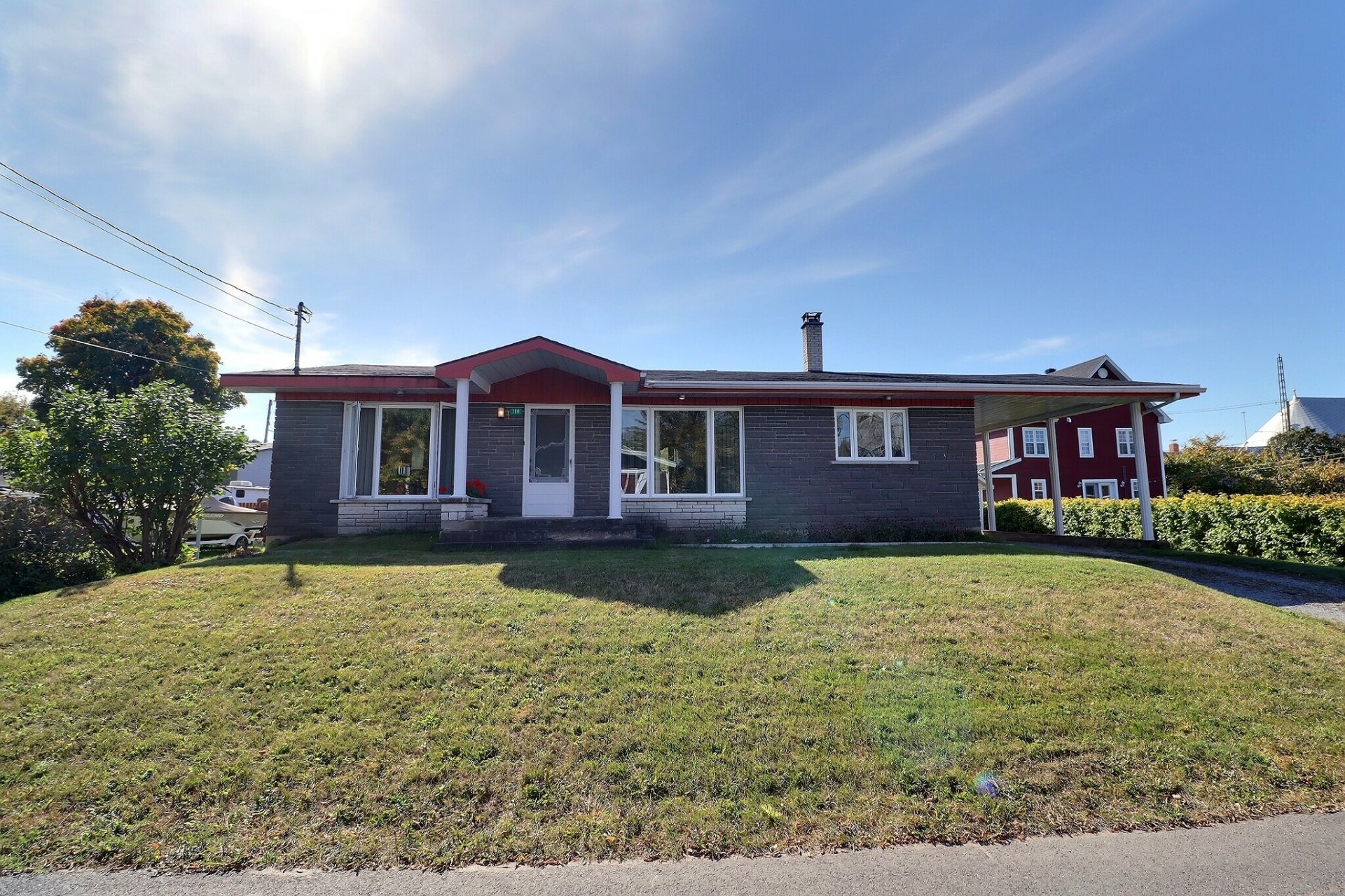 MLS: 9453696