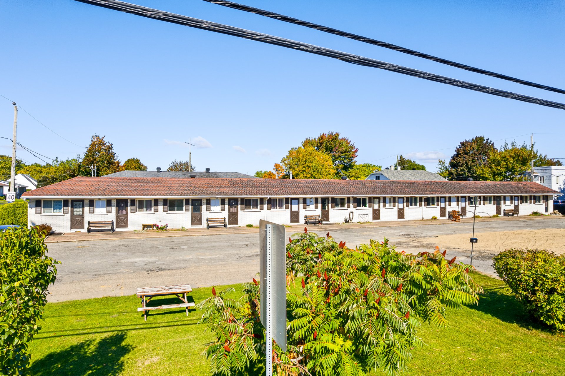 MLS: 25748007