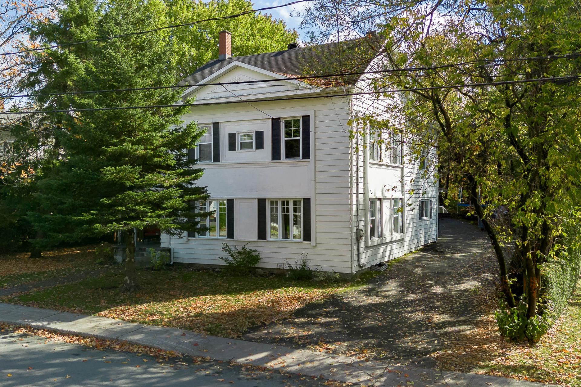 MLS: 17429047