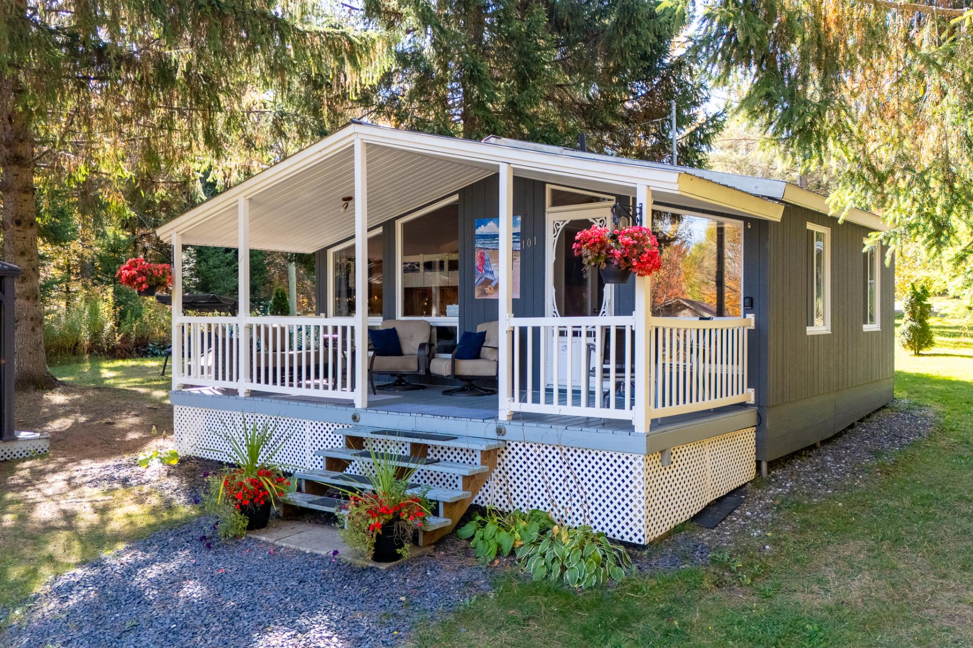 MLS: 21347837