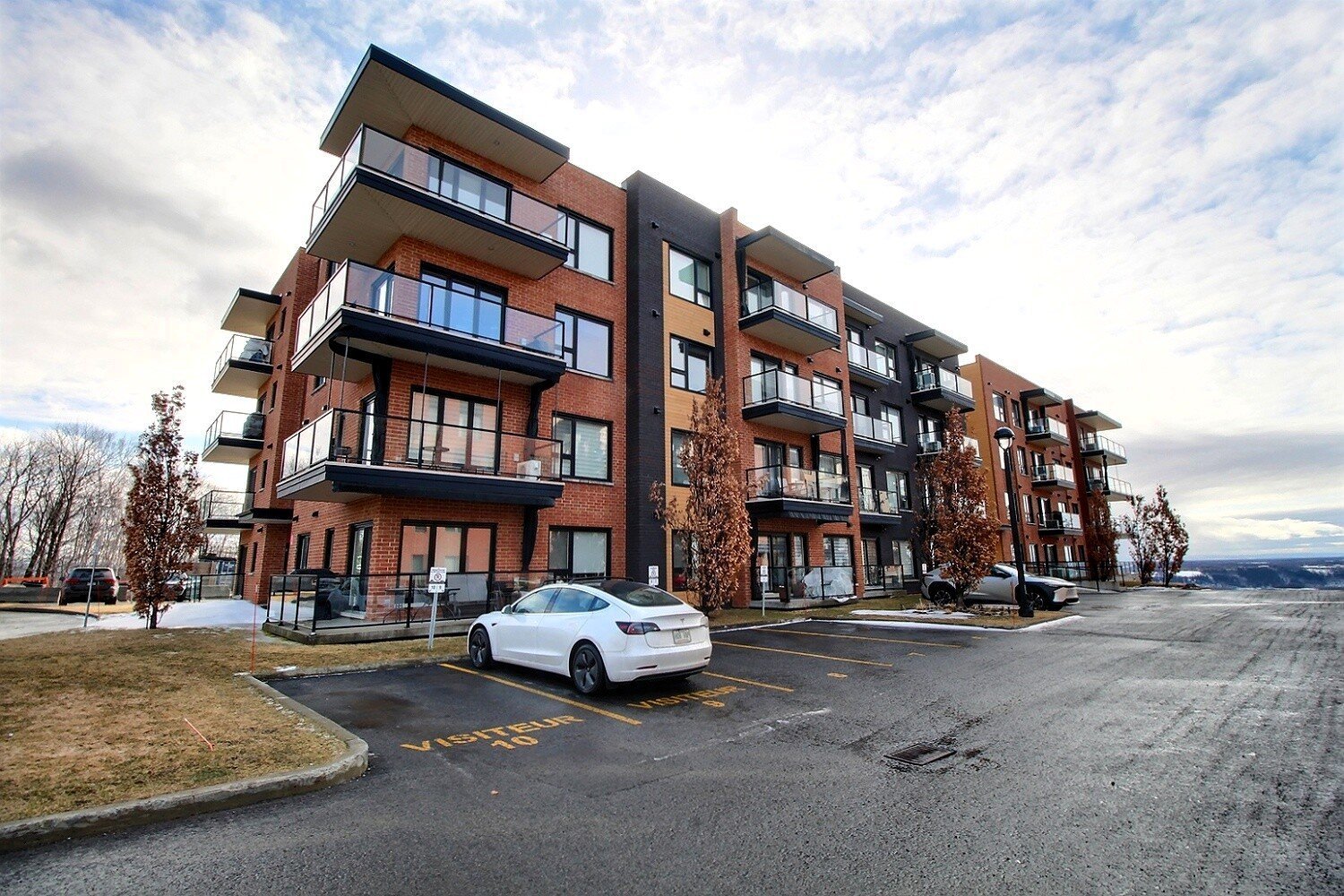 MLS: 16288401