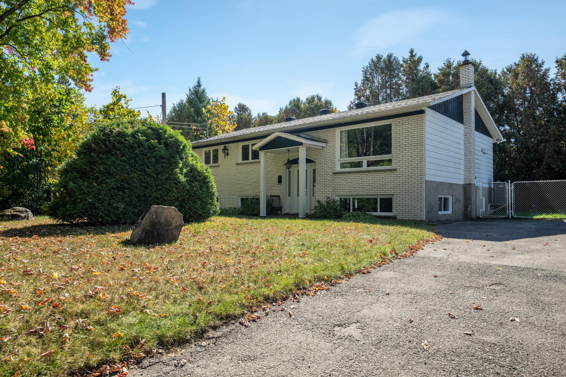 MLS: 27108324