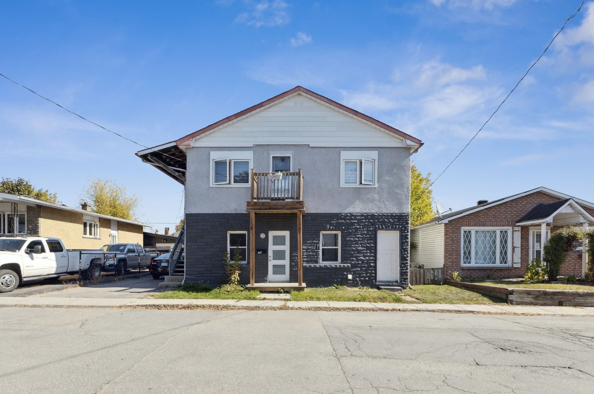 MLS: 28163858