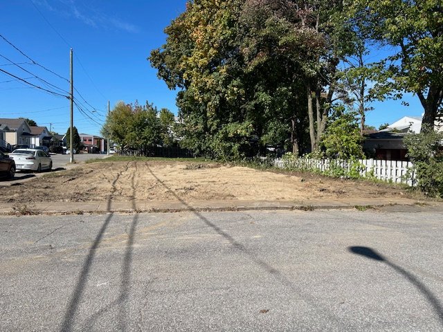 MLS: 15894469