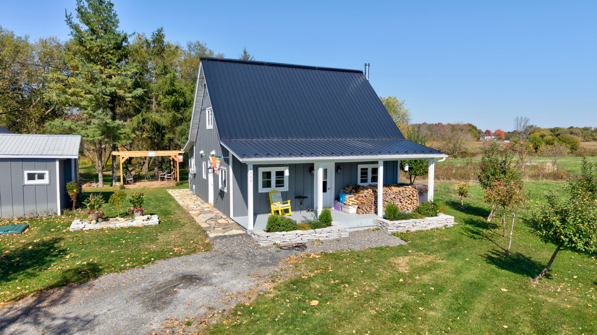 MLS: 17673838
