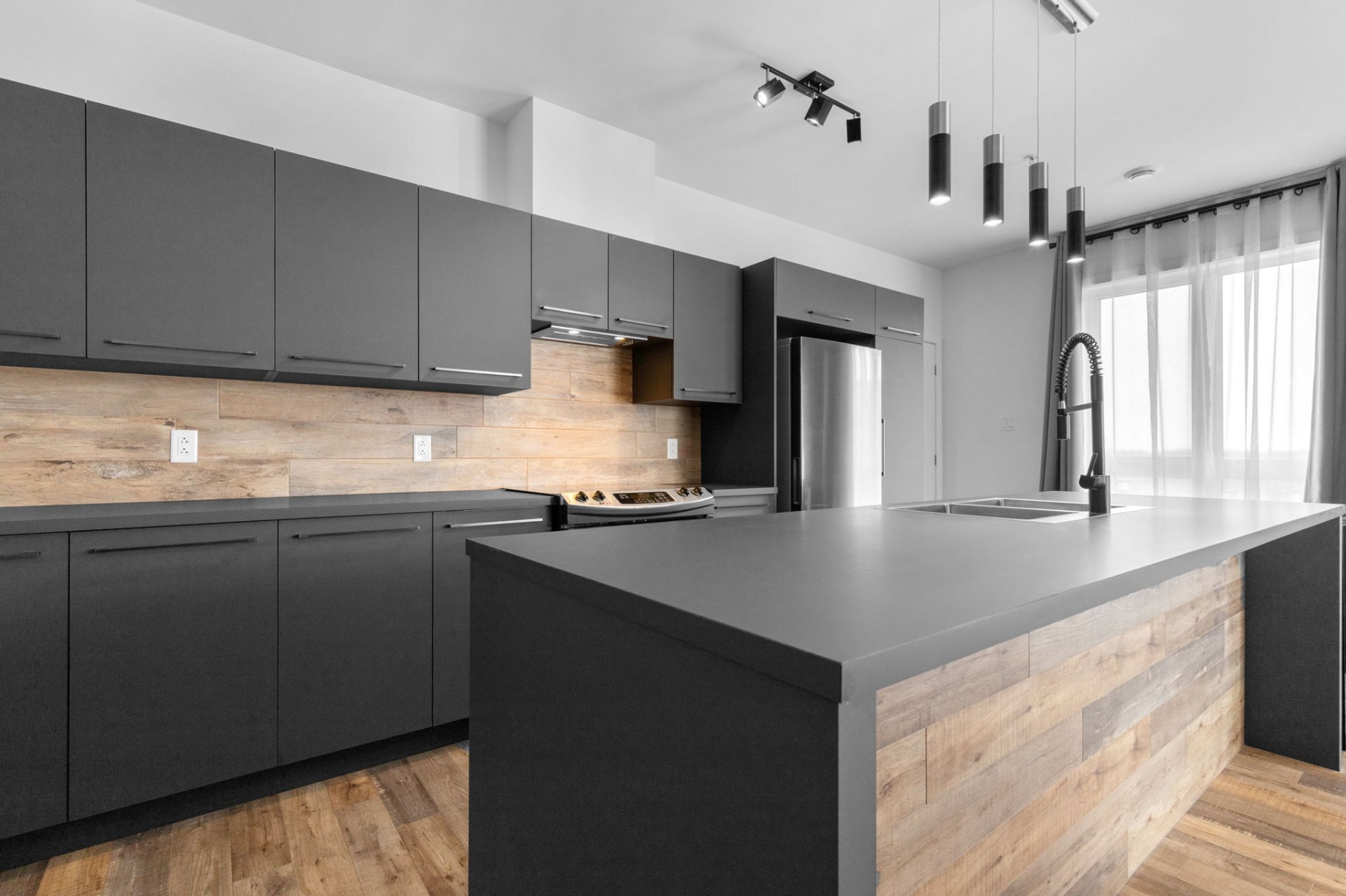 MLS: 19426816