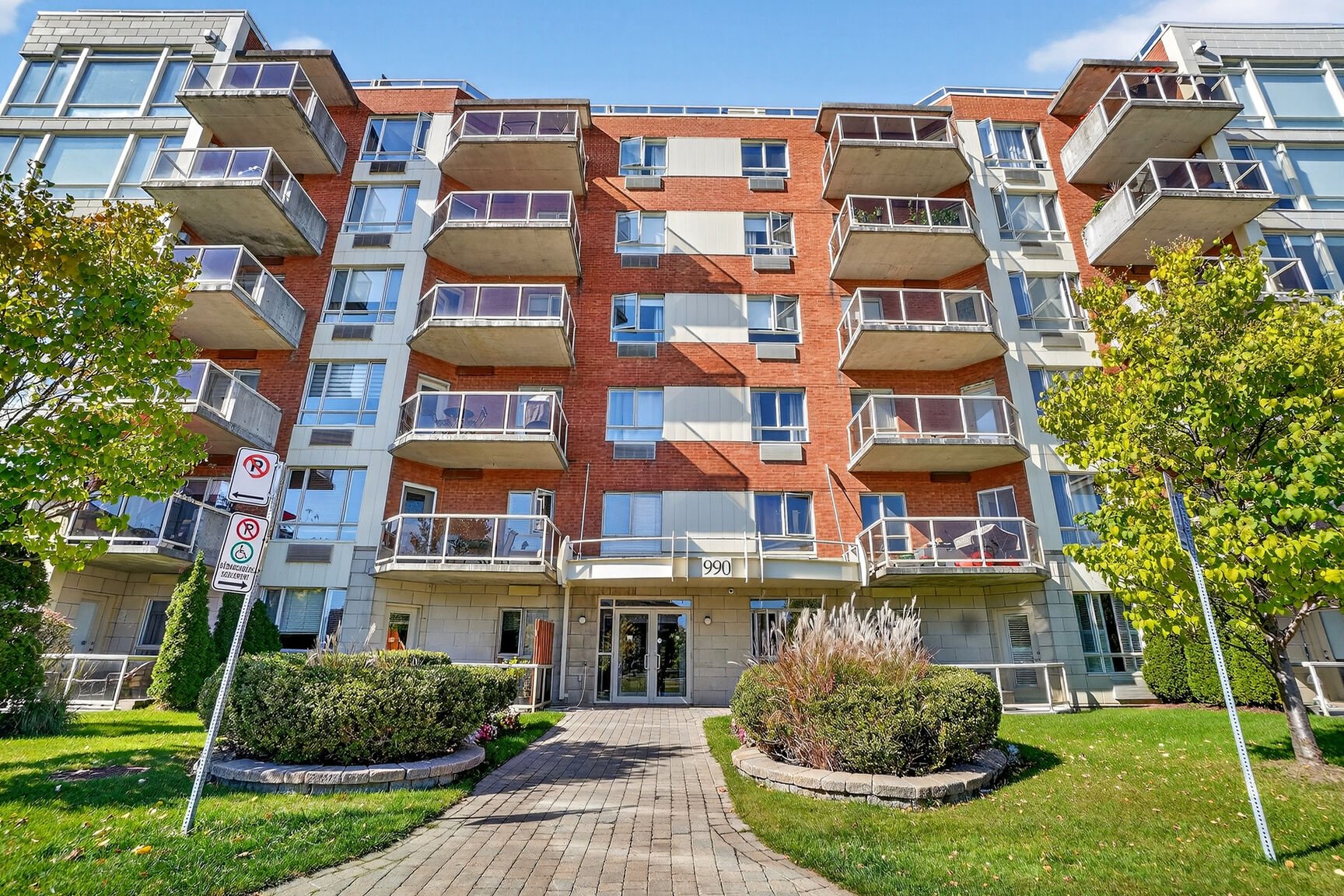 MLS: 18378371