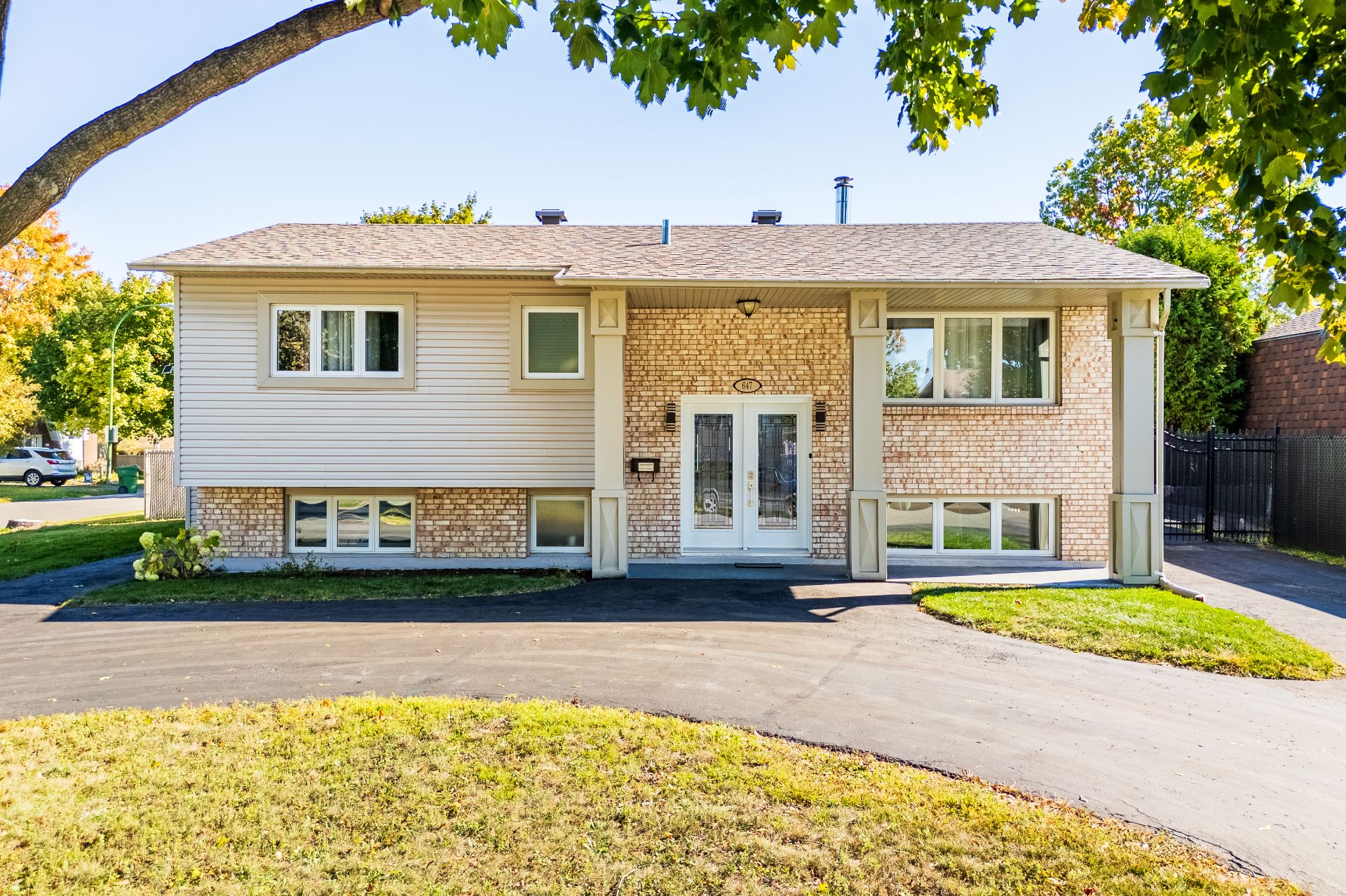 MLS: 22094540