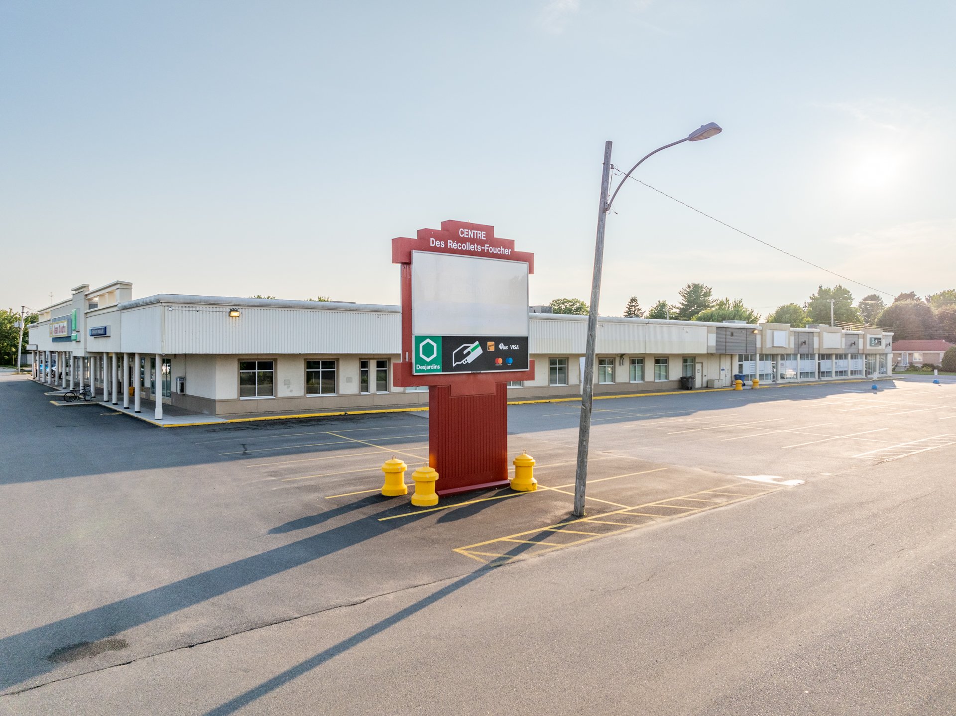 MLS: 27638362