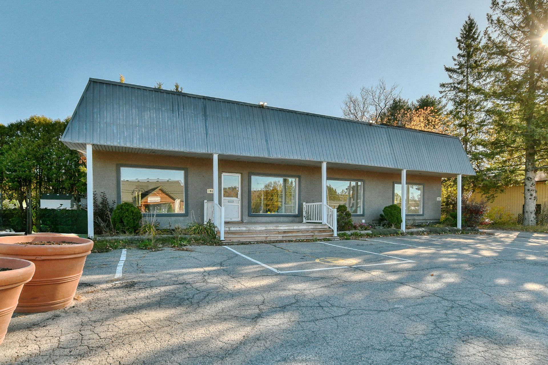 MLS: 17279828