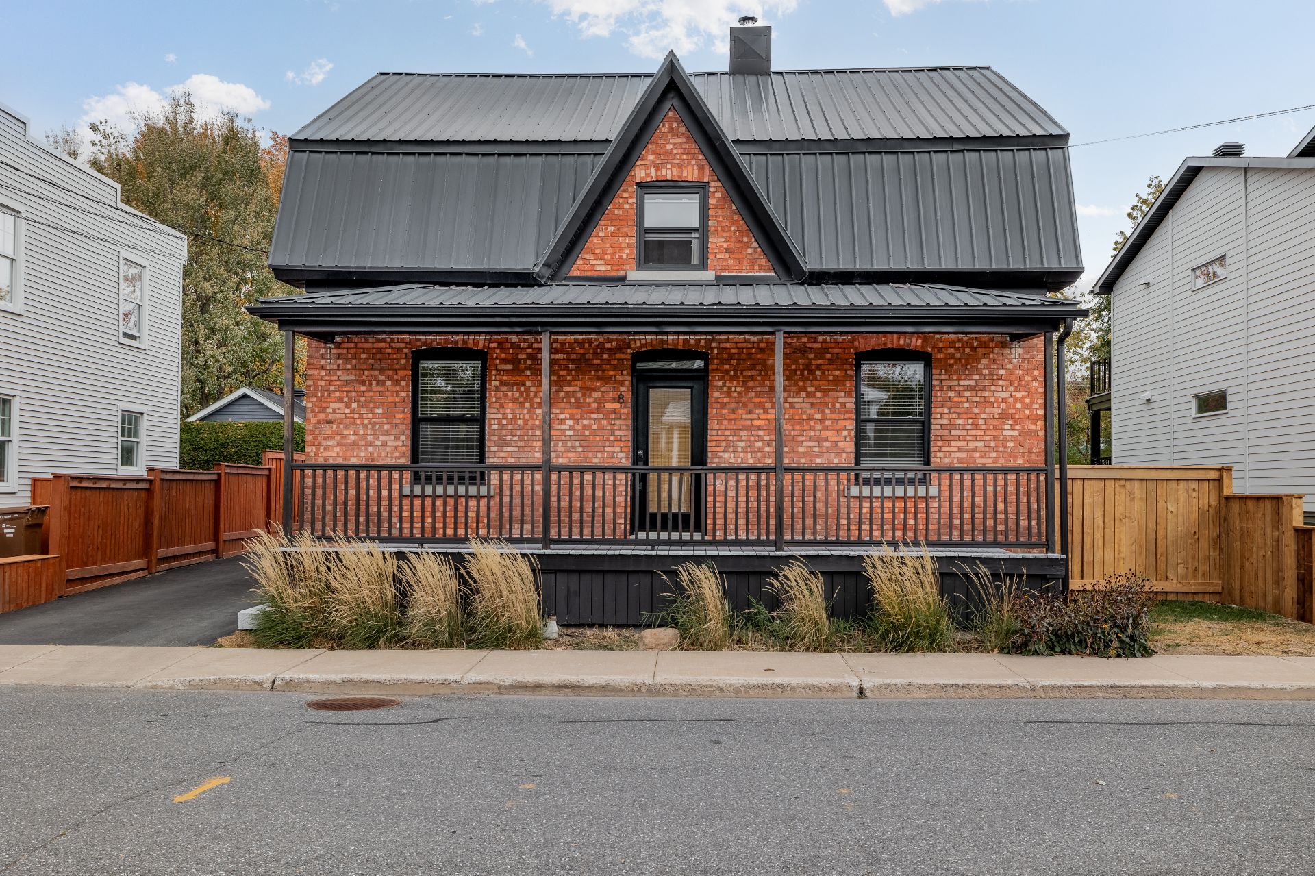 MLS: 26466286