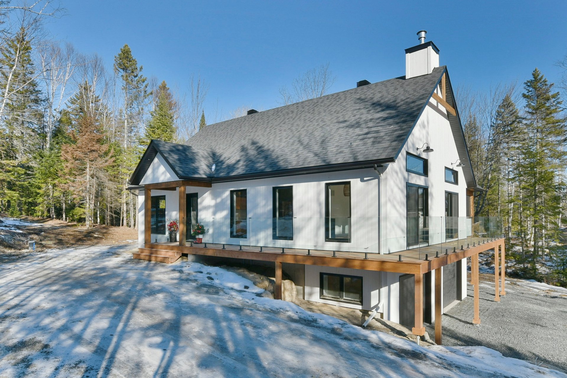 MLS: 26884387