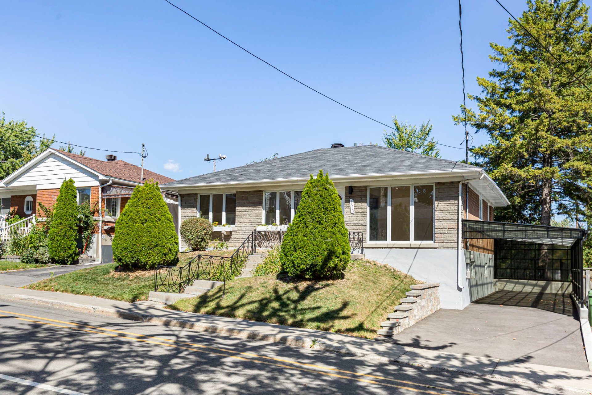MLS: 23048138