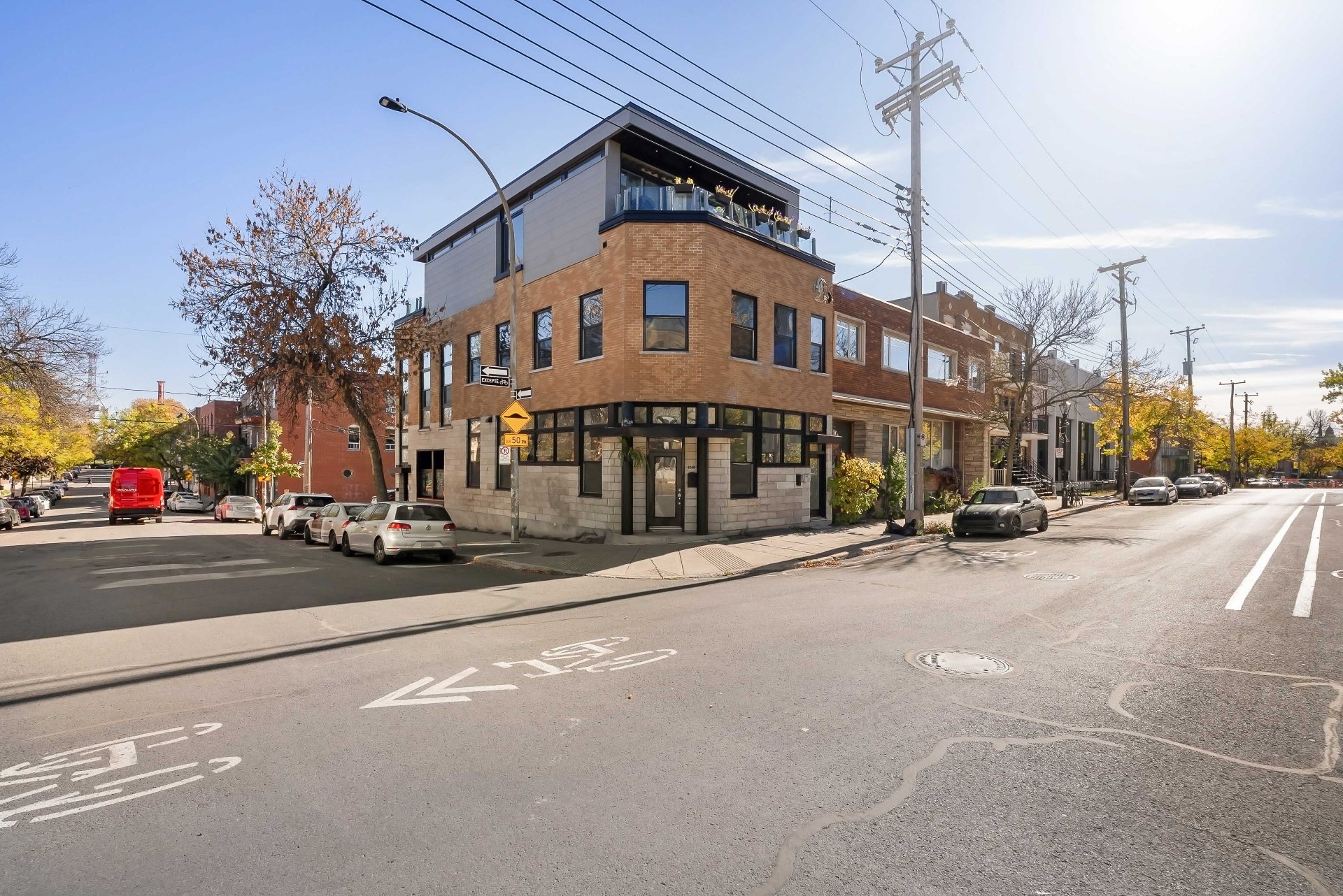 MLS: 27561811