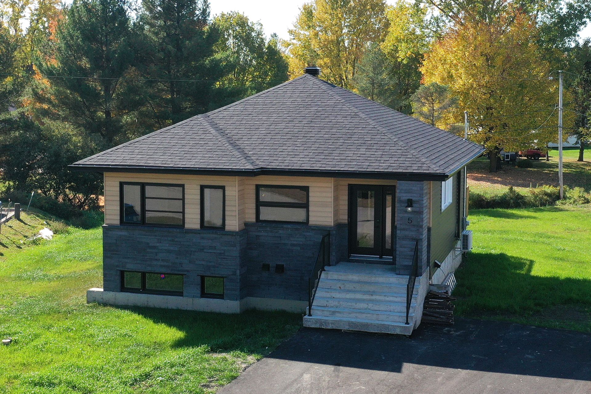 MLS: 9104493