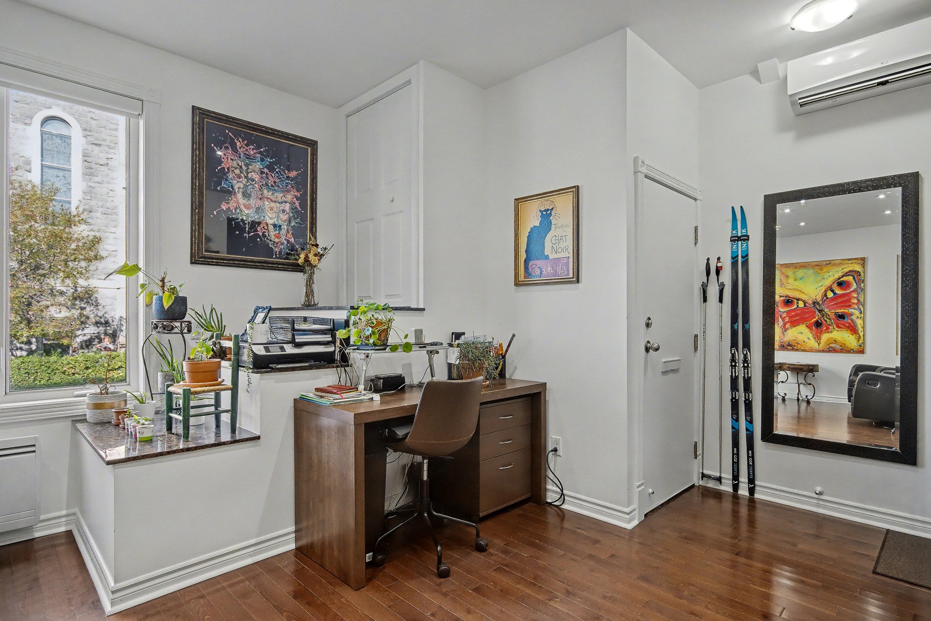 MLS: 21963839
