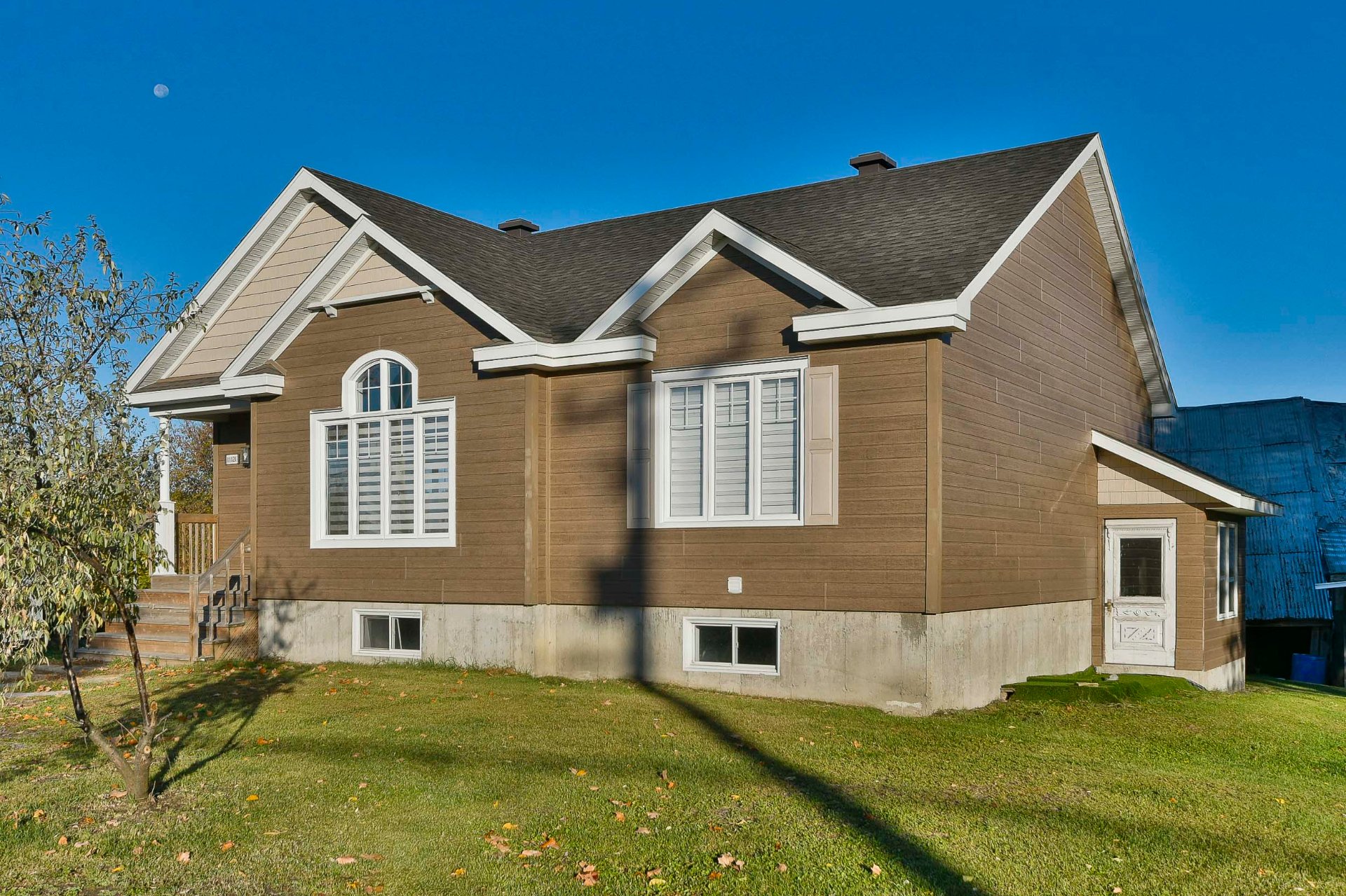 MLS: 12426346