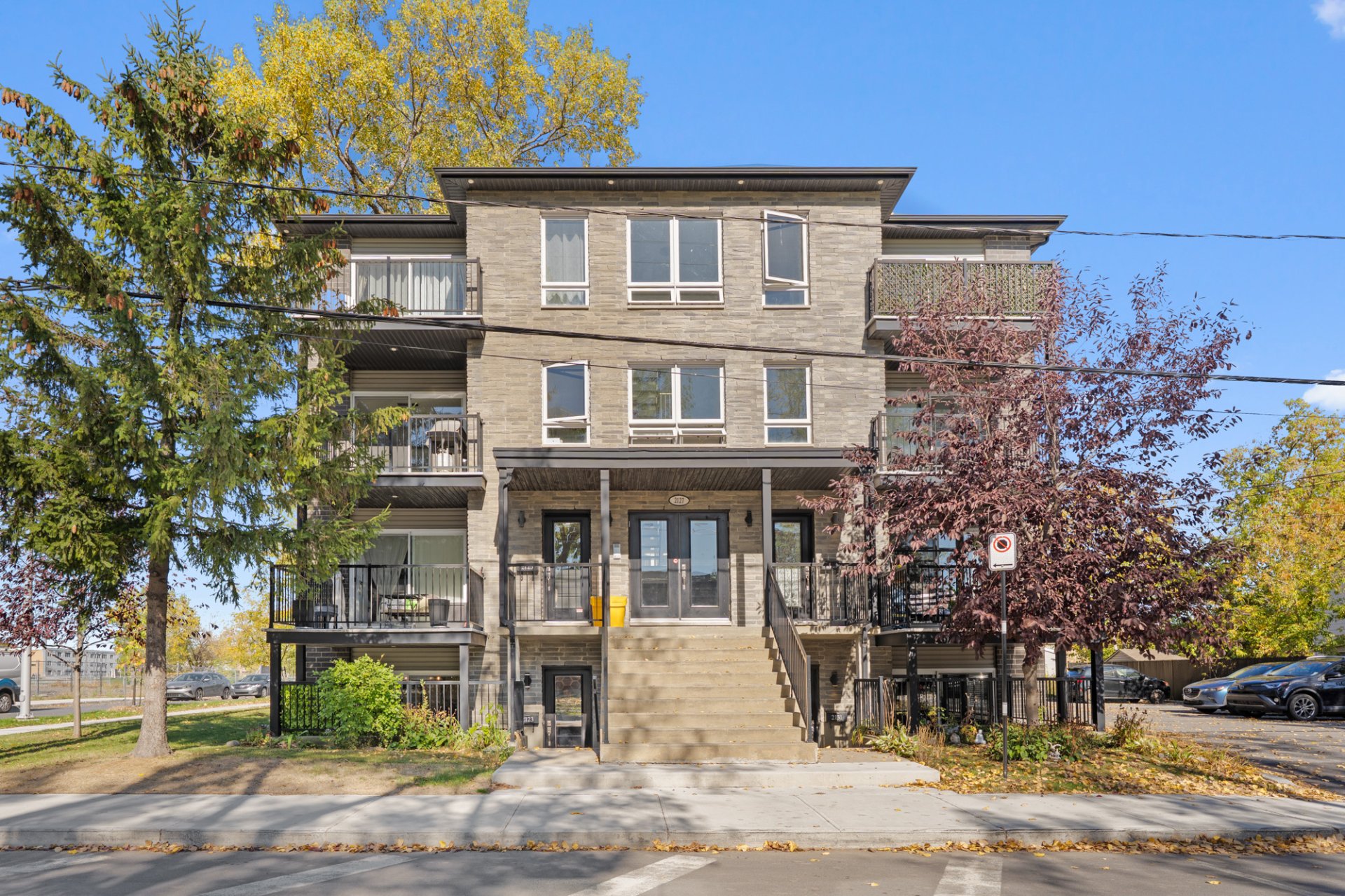 MLS: 18896956