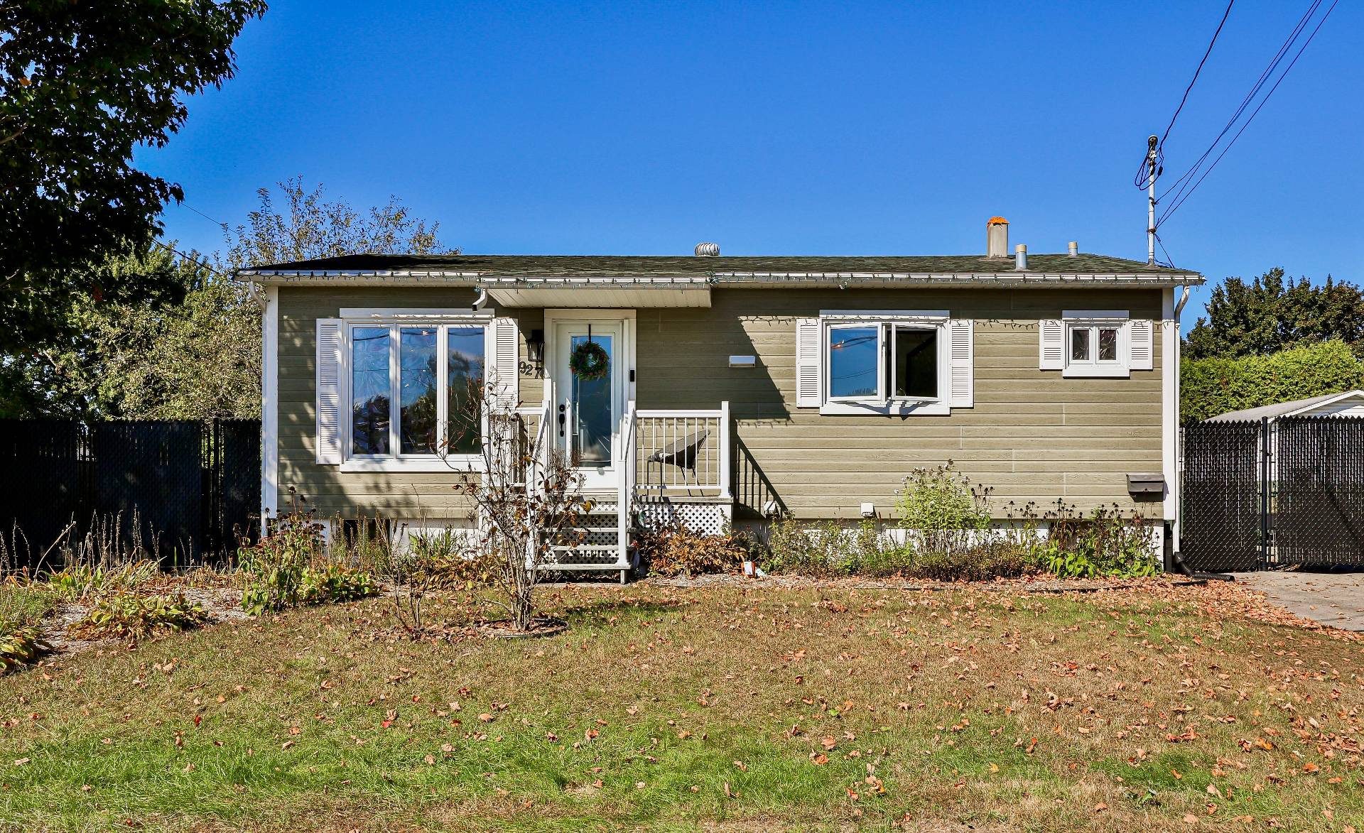 MLS: 24220611