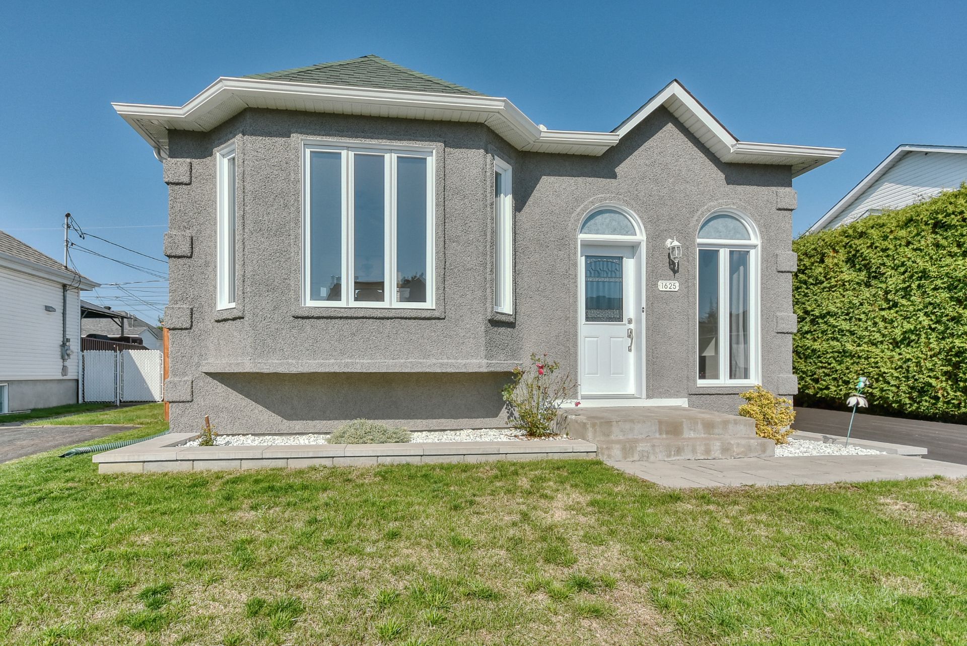 MLS: 20838853