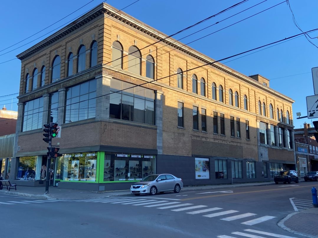 MLS: 21820367