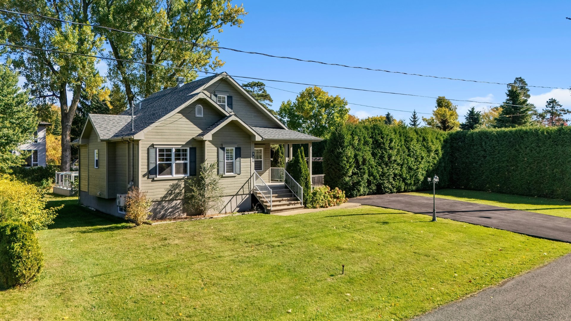 MLS: 18600833