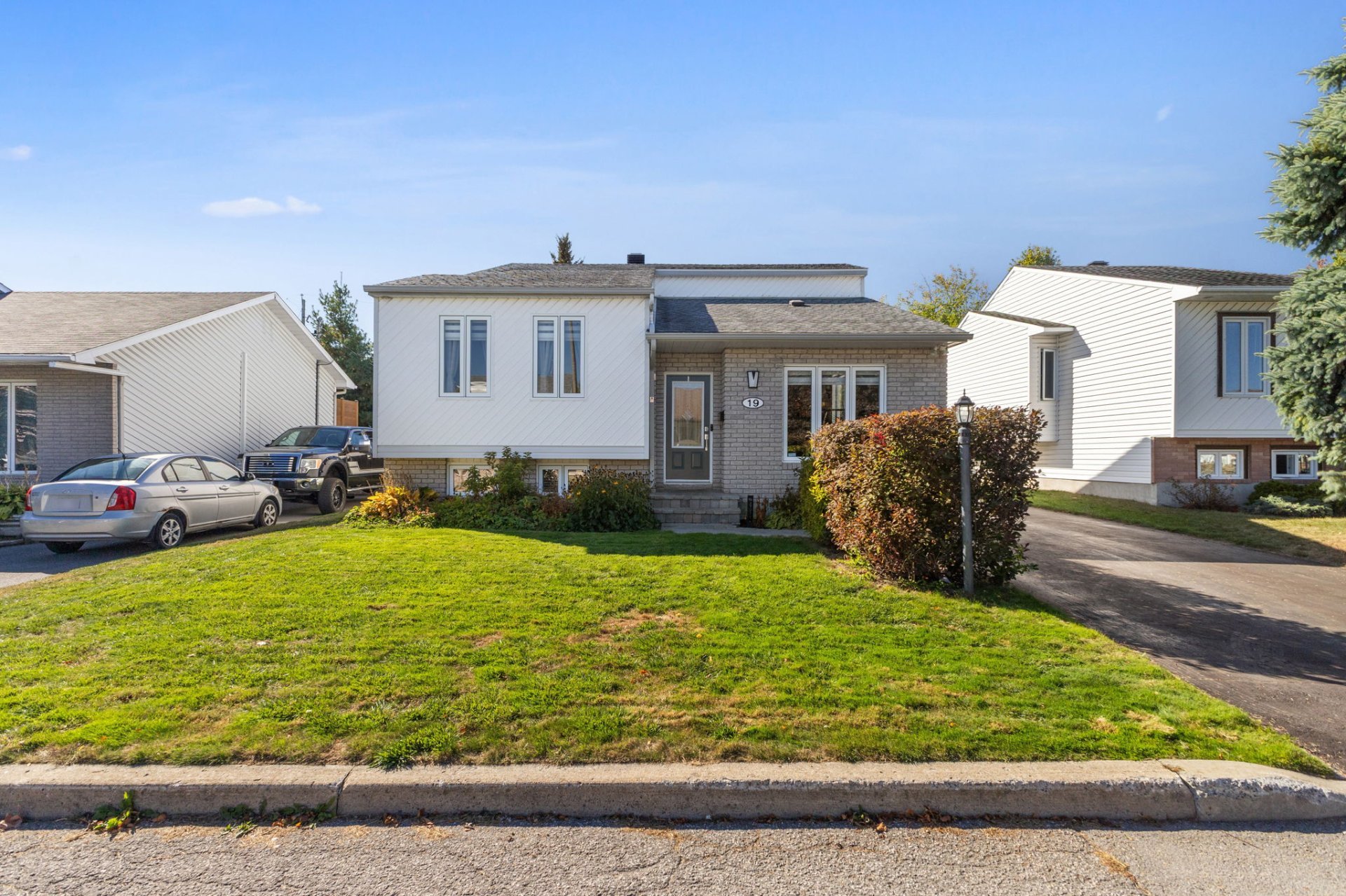MLS: 16275868