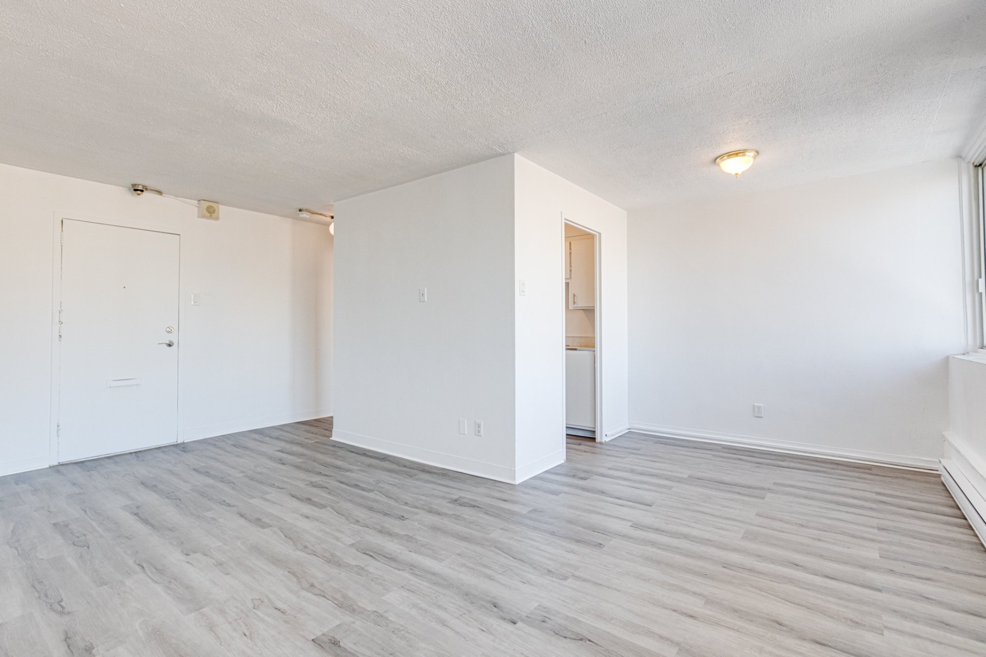 MLS: 25017755