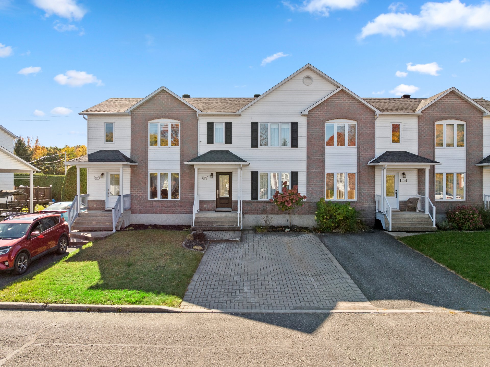 MLS: 26498506