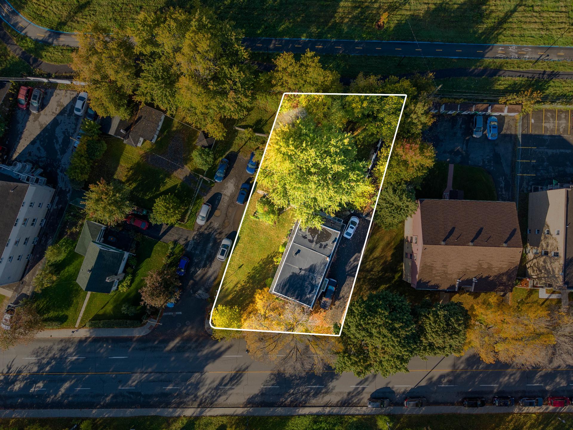 MLS: 9633532