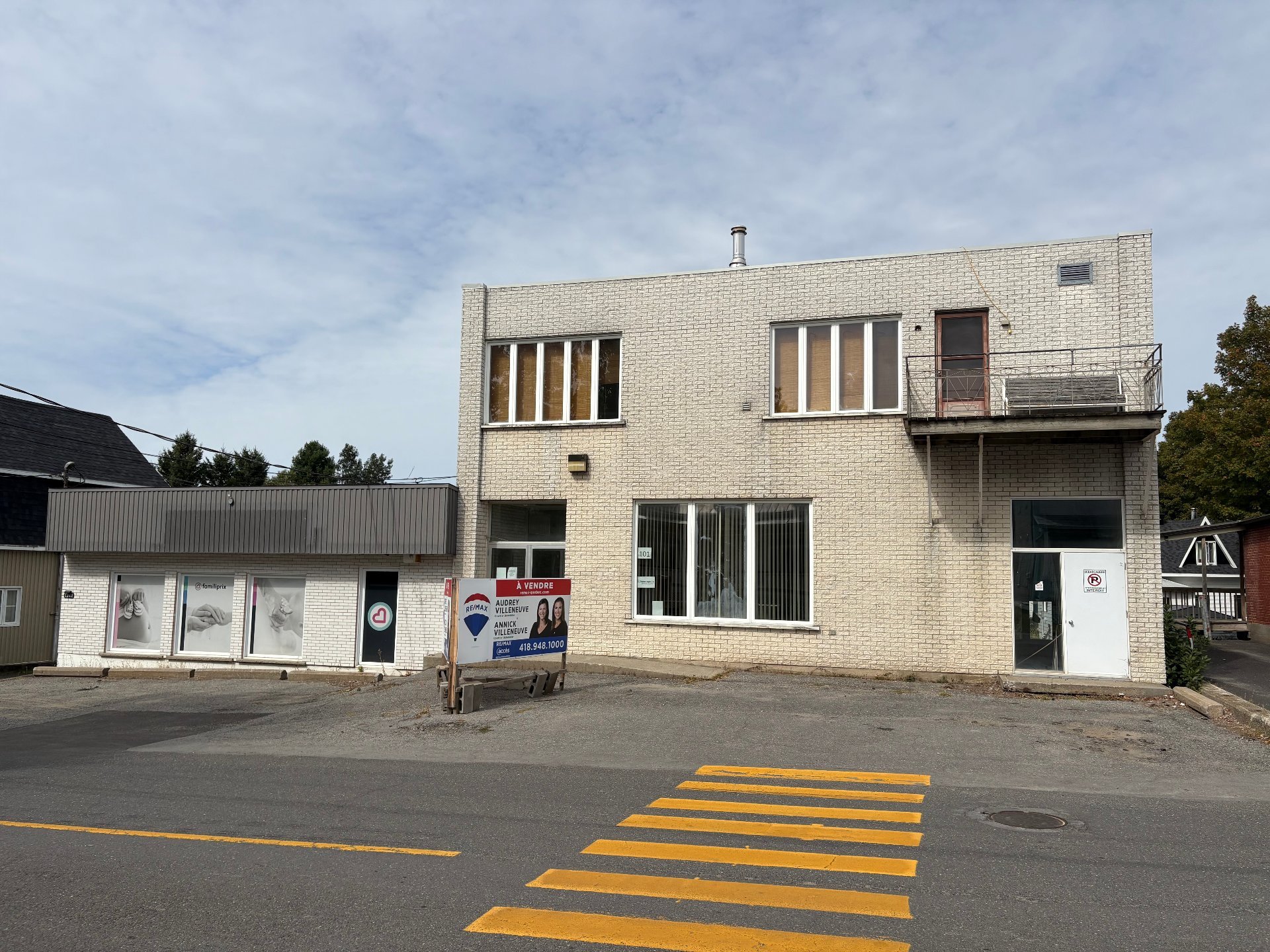 MLS: 25305311