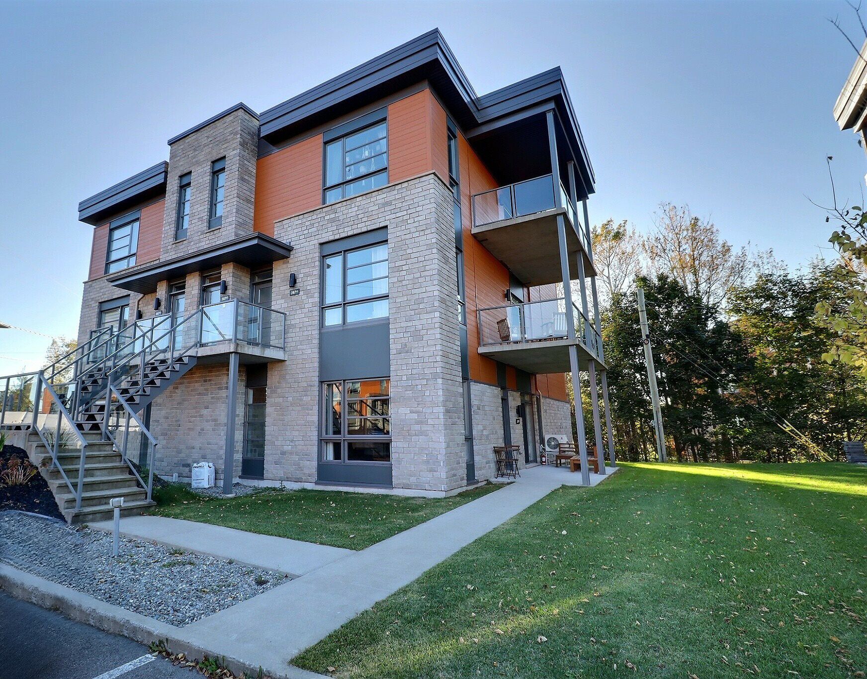 MLS: 15269854