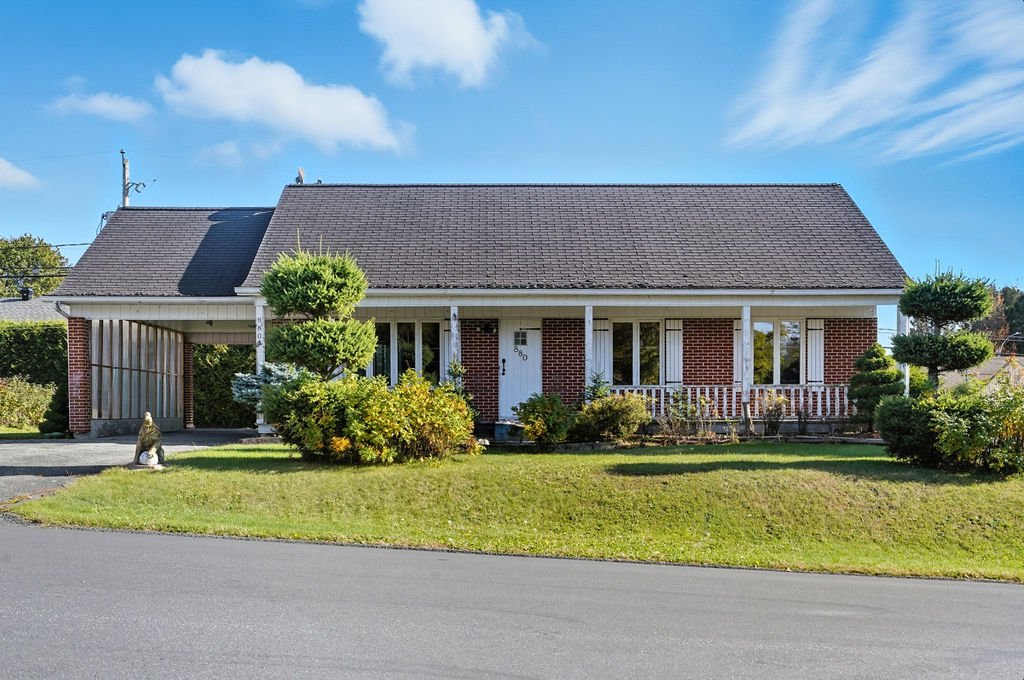 MLS: 16193261