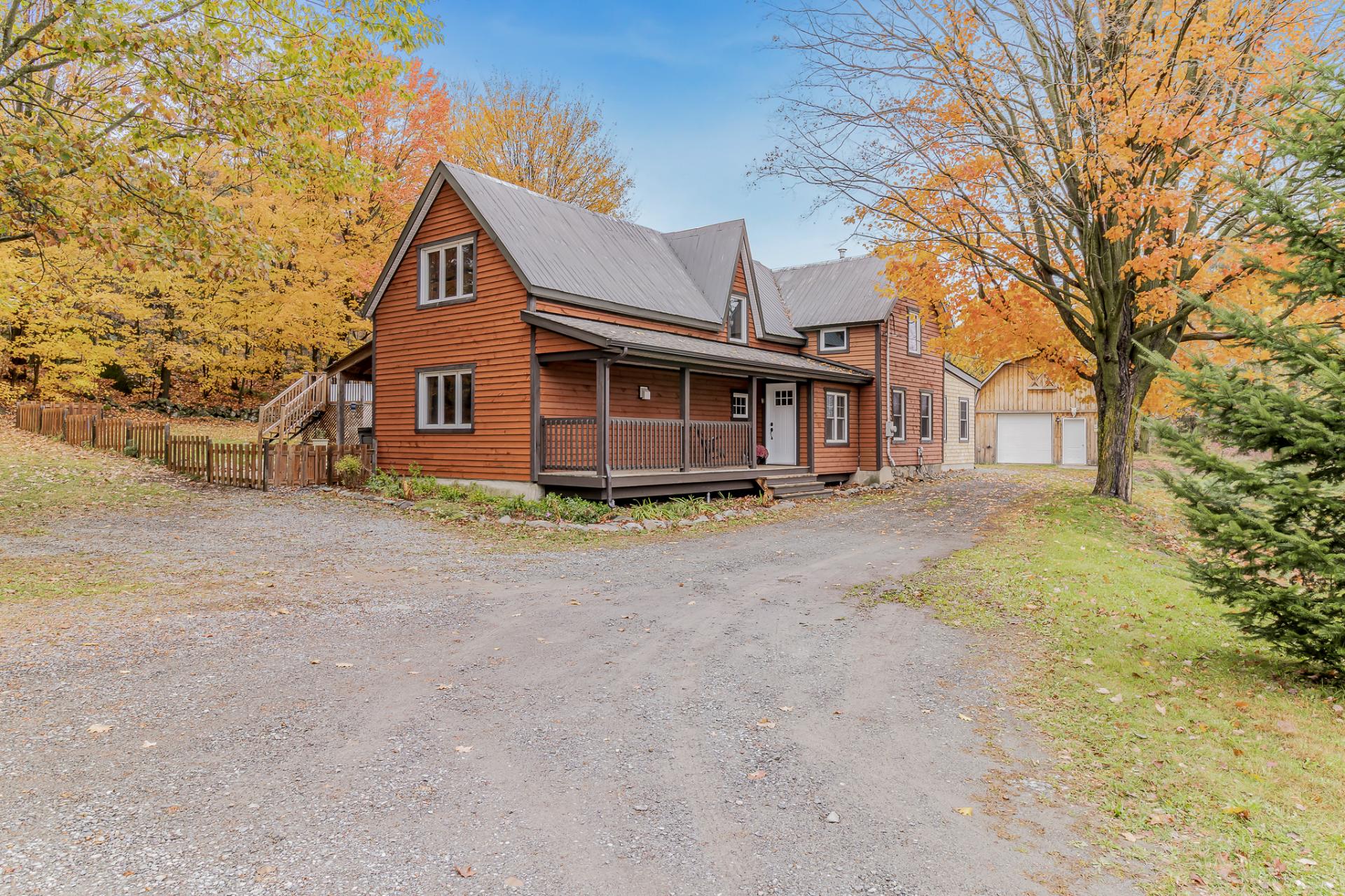 MLS: 28904529