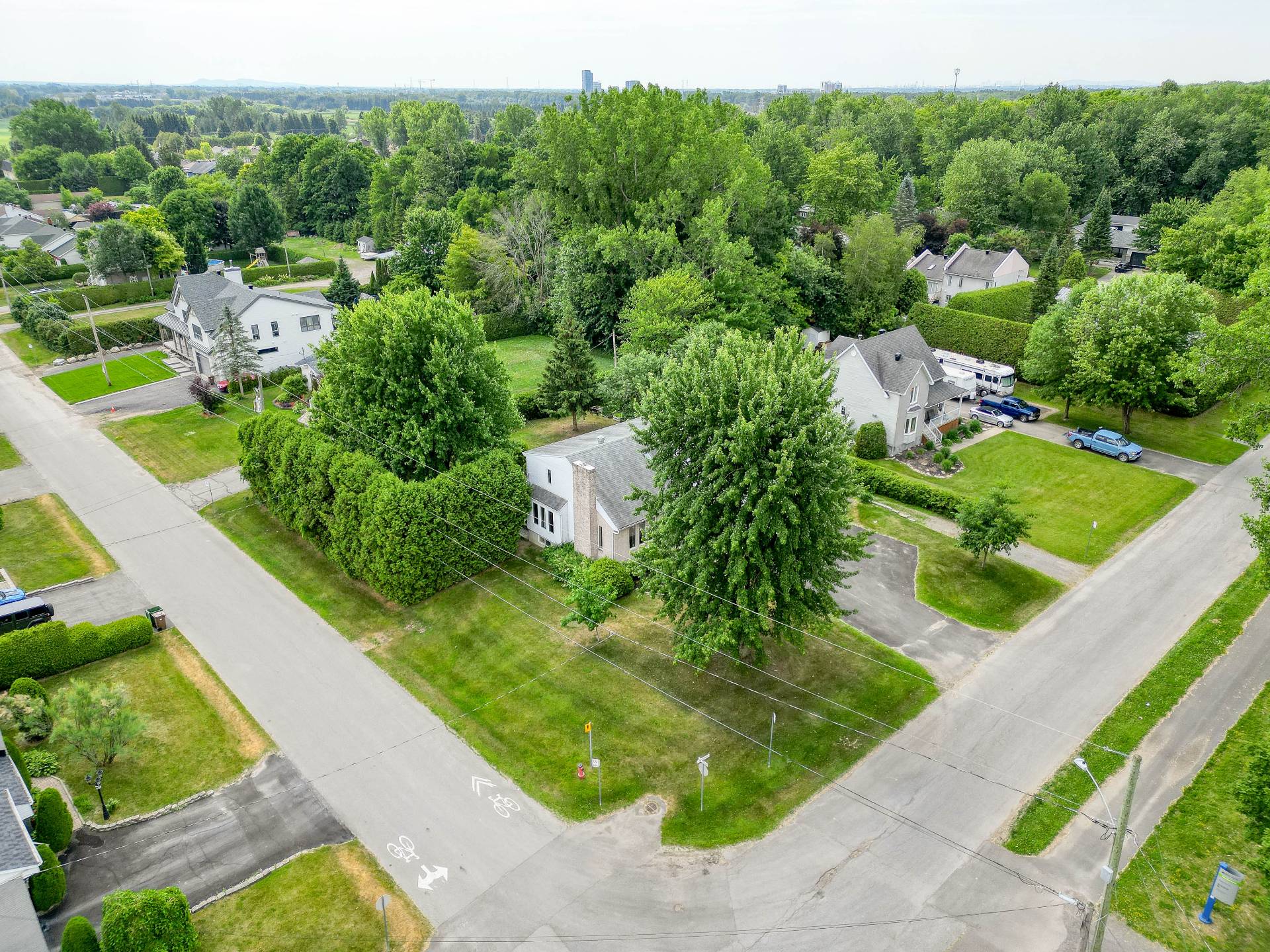 MLS: 28719064