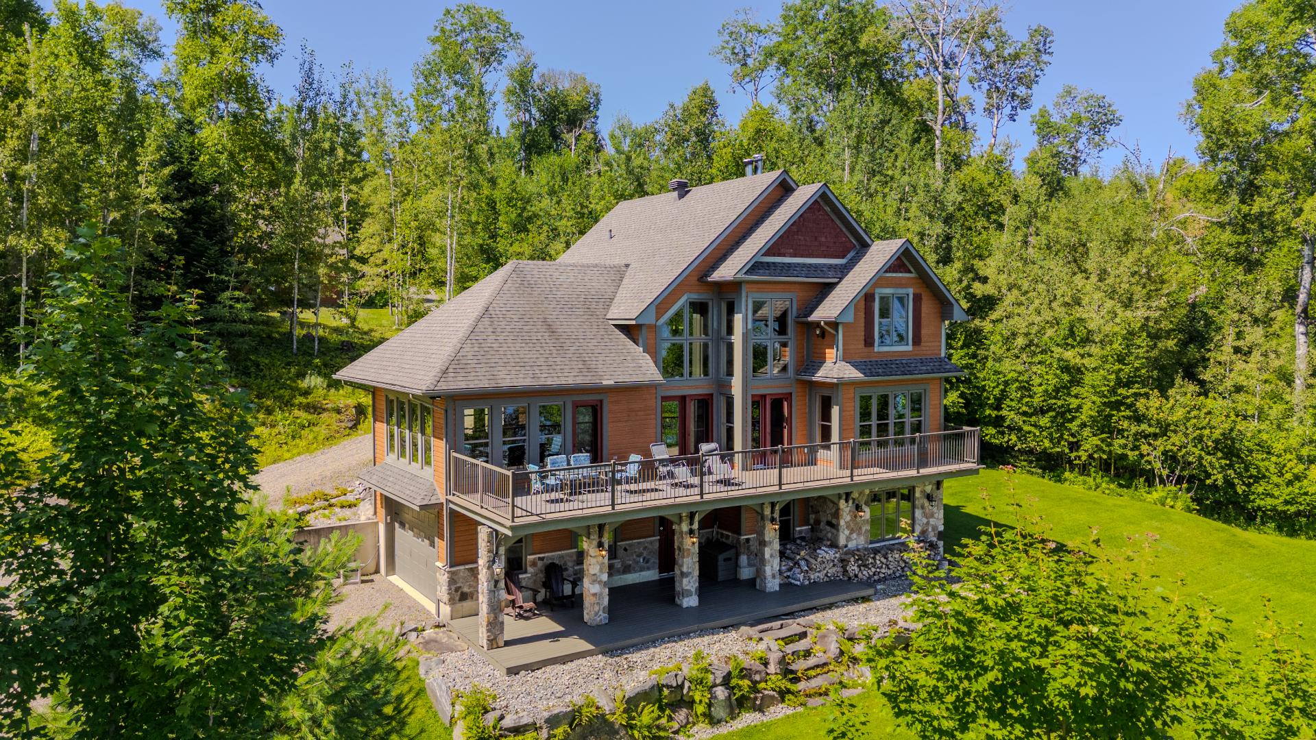 MLS: 17852771