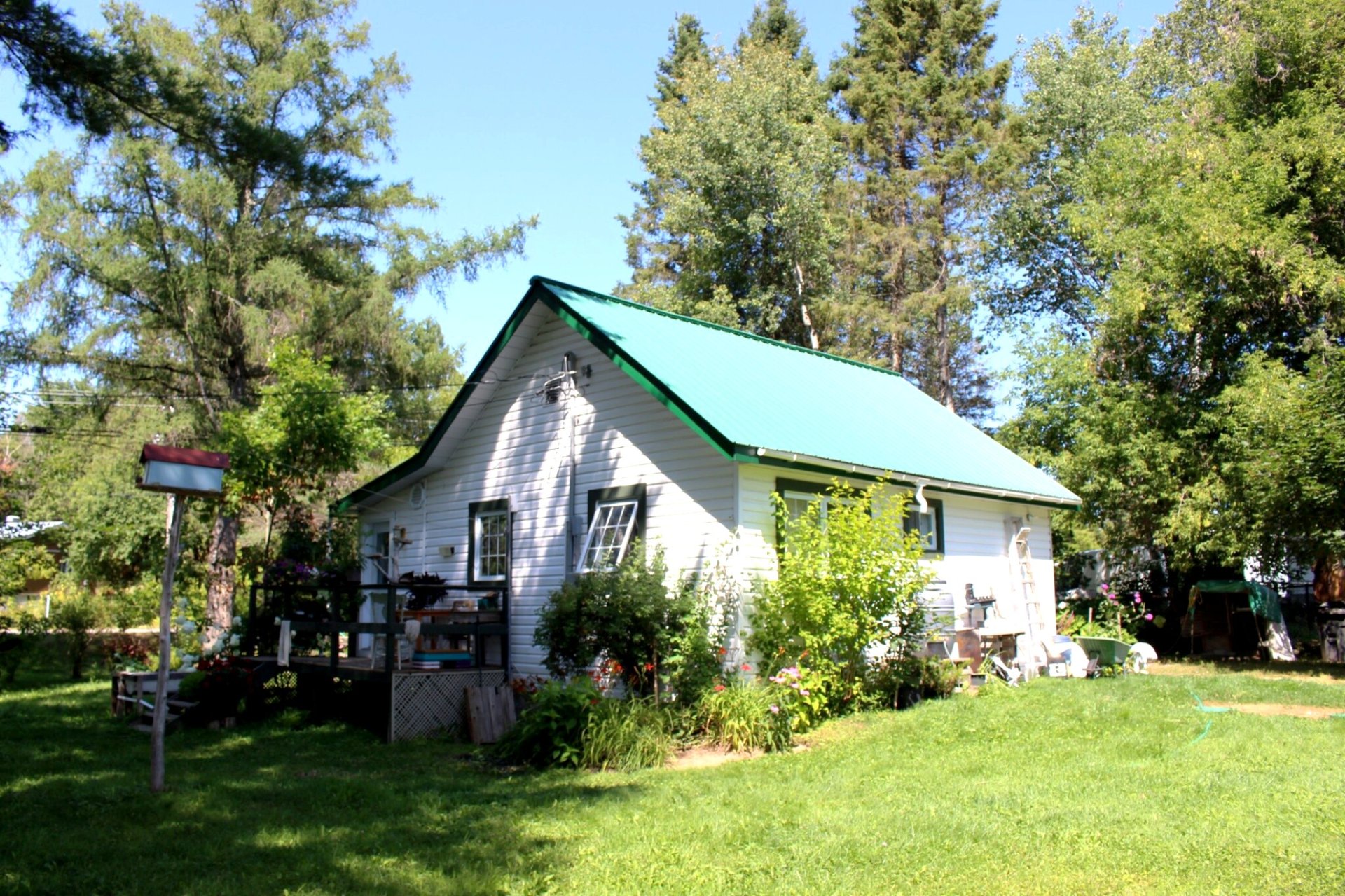MLS: 25353753