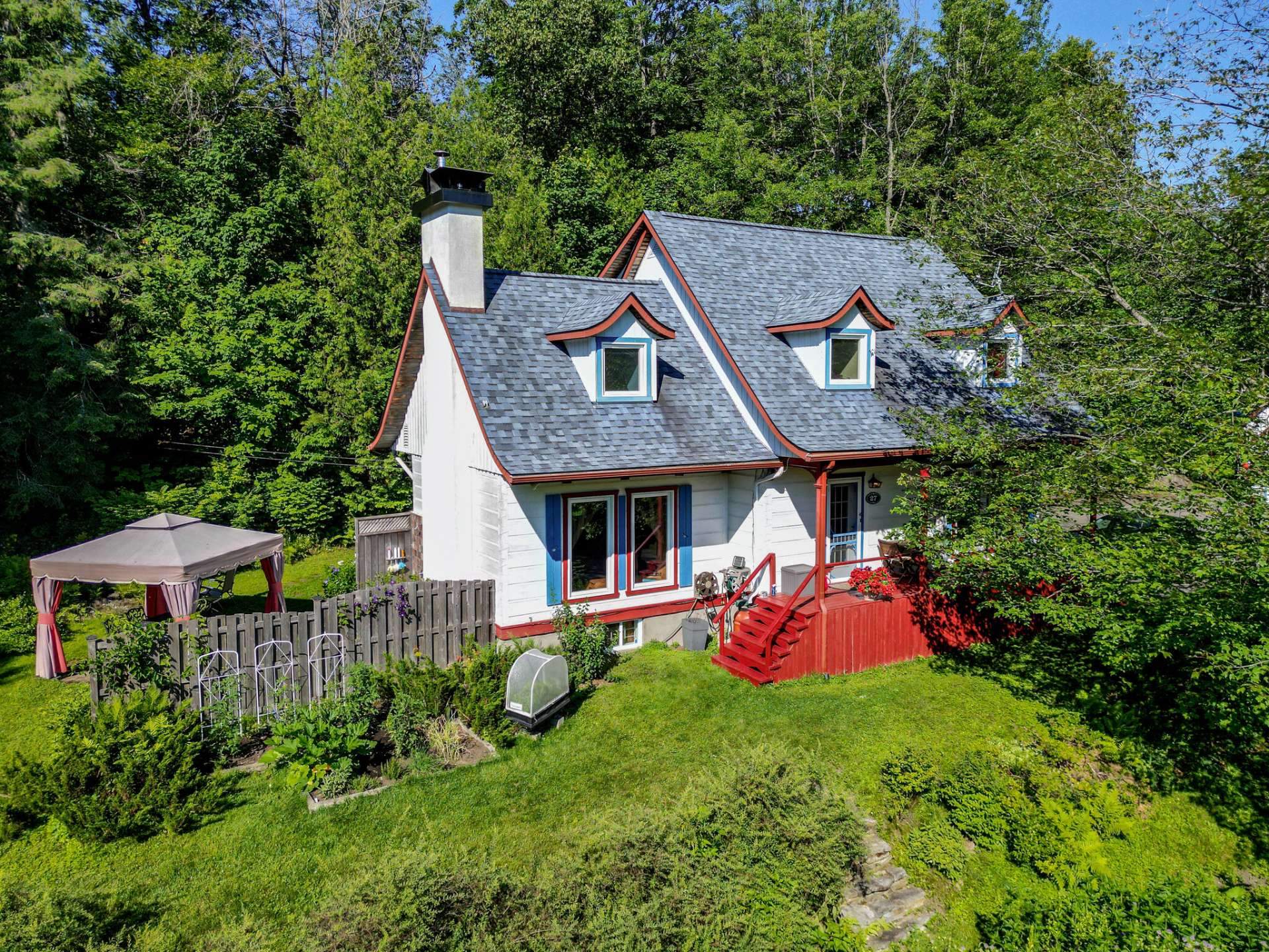 MLS: 17463062