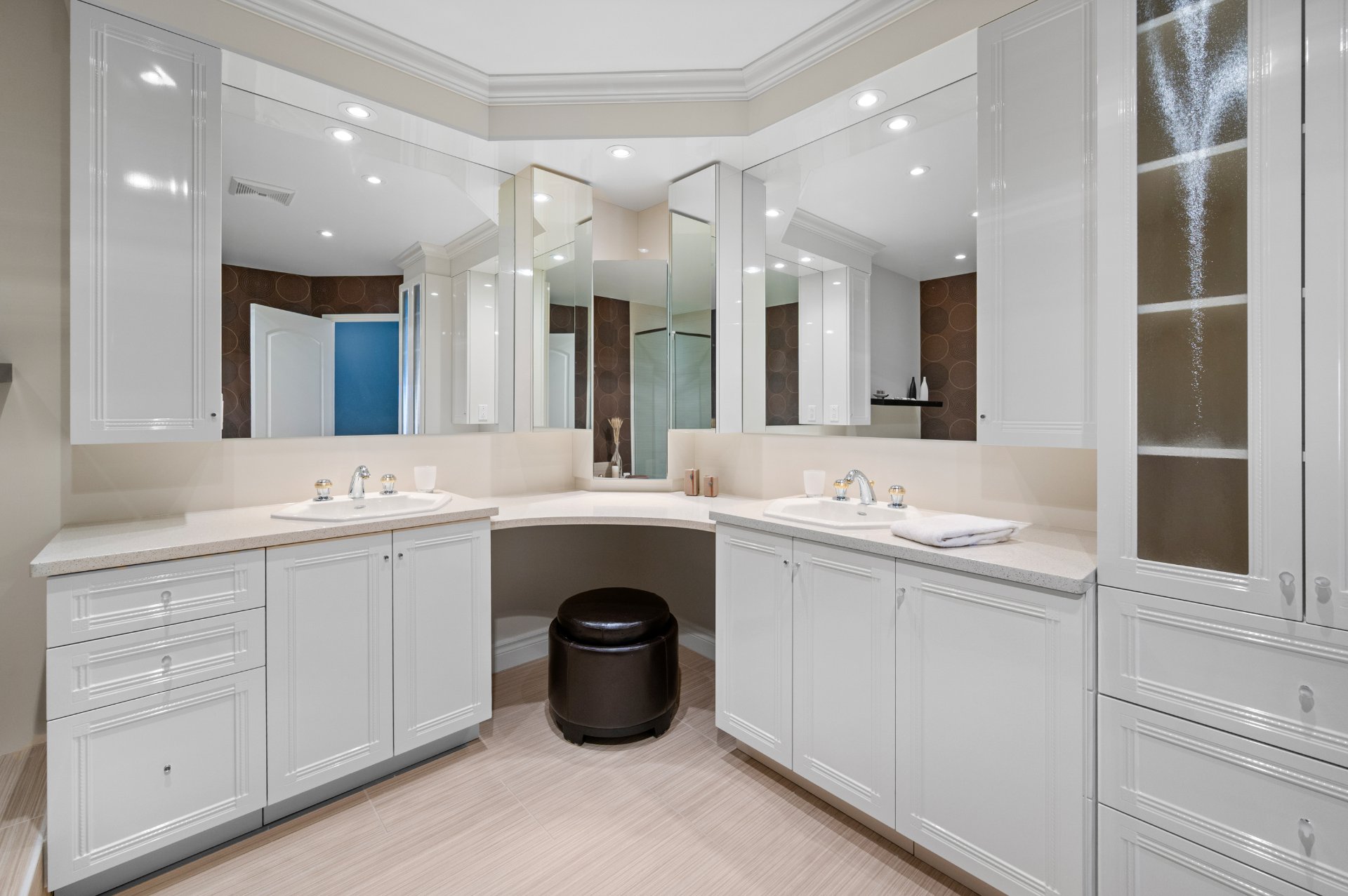 Salle de bains attenante � la CCP