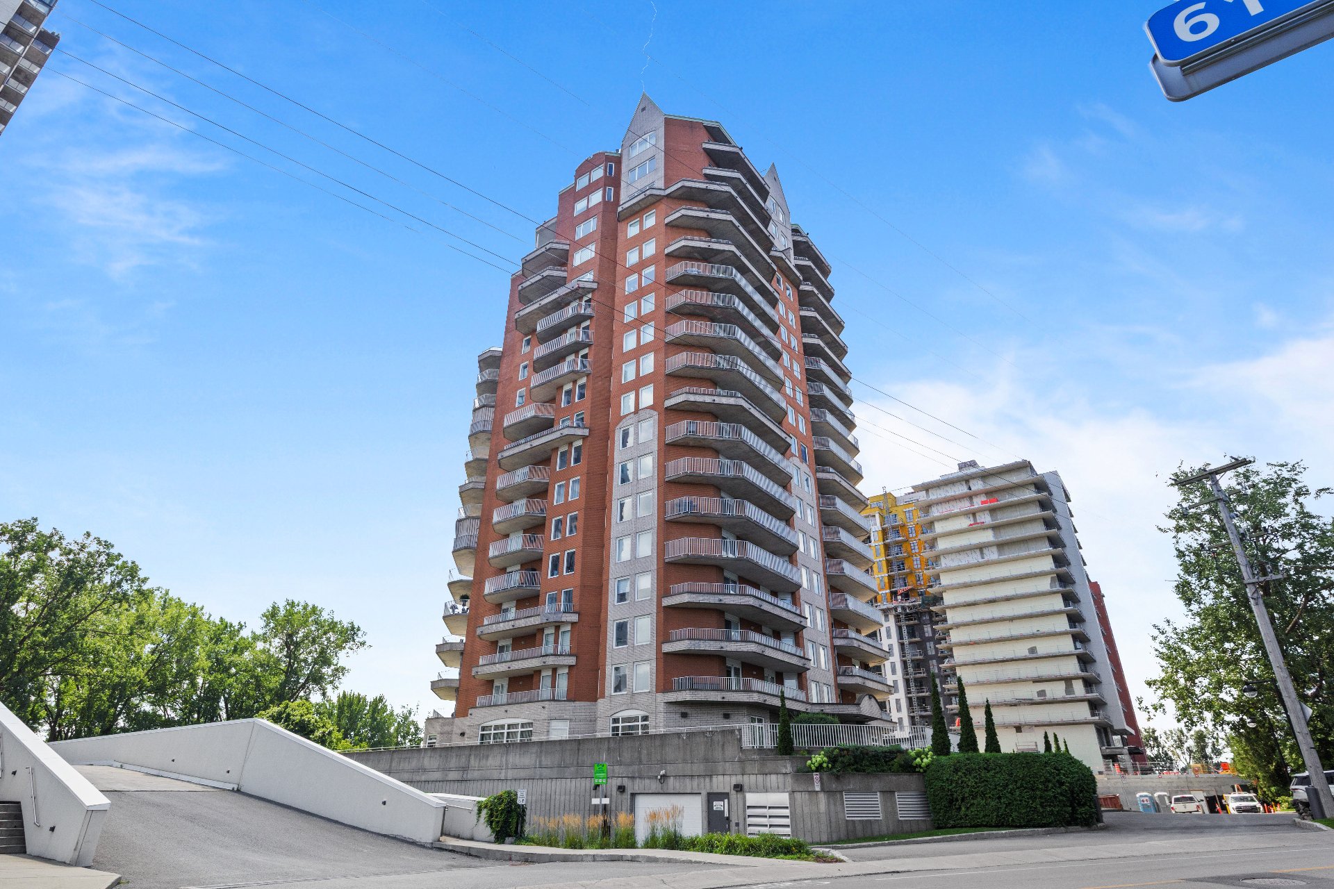 https://mediaserver.centris.ca/media.ashx?id=ADD46DCDA46B0B0D1FA7EC7D1C&t=pi&f=I