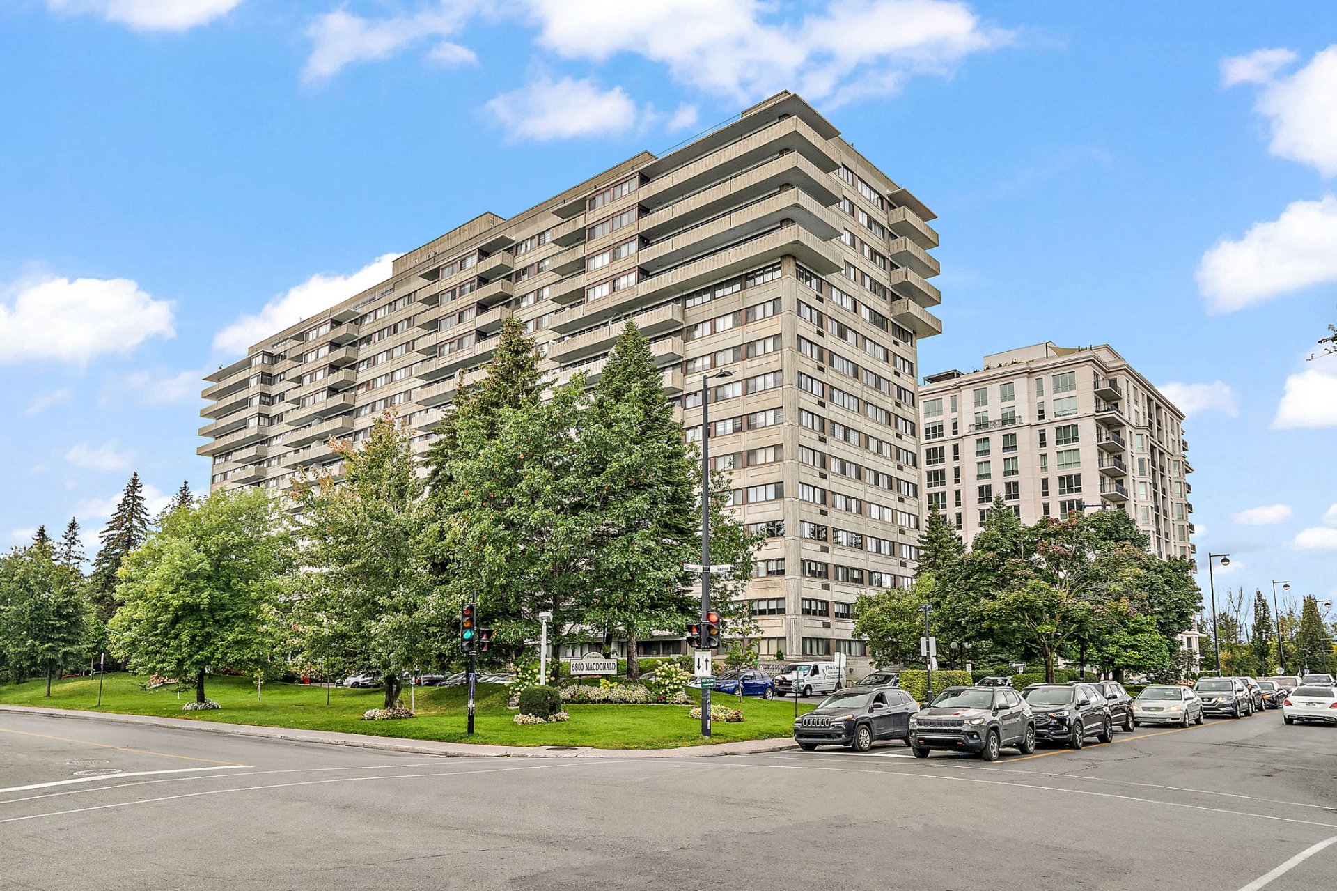 https://mediaserver.centris.ca/media.ashx?id=ADD46DCDEF6CA37D1BED5ACD11&t=pi&f=I
