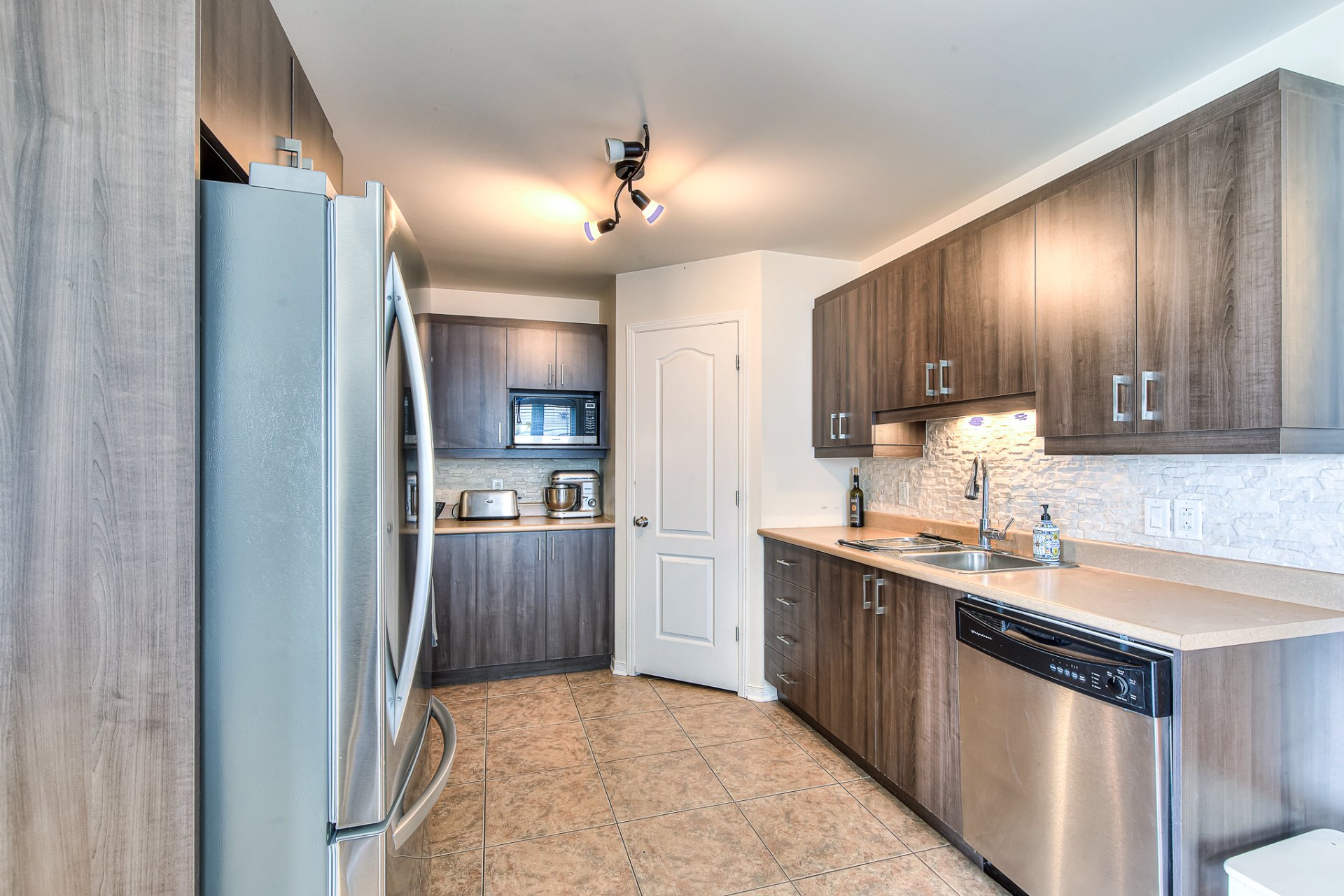 Maison à étages à vendre Les Cèdres 4