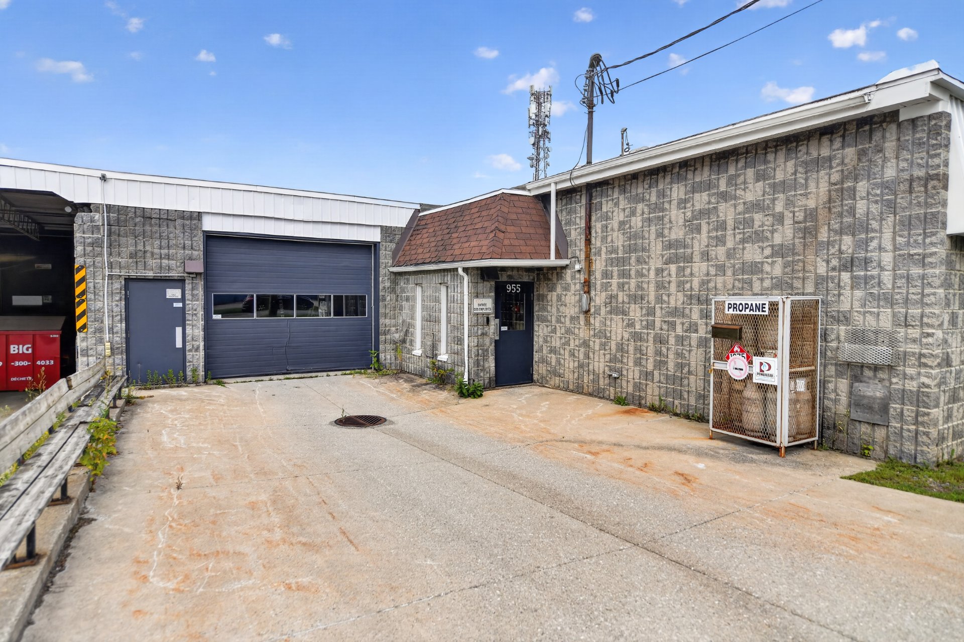 Garage
