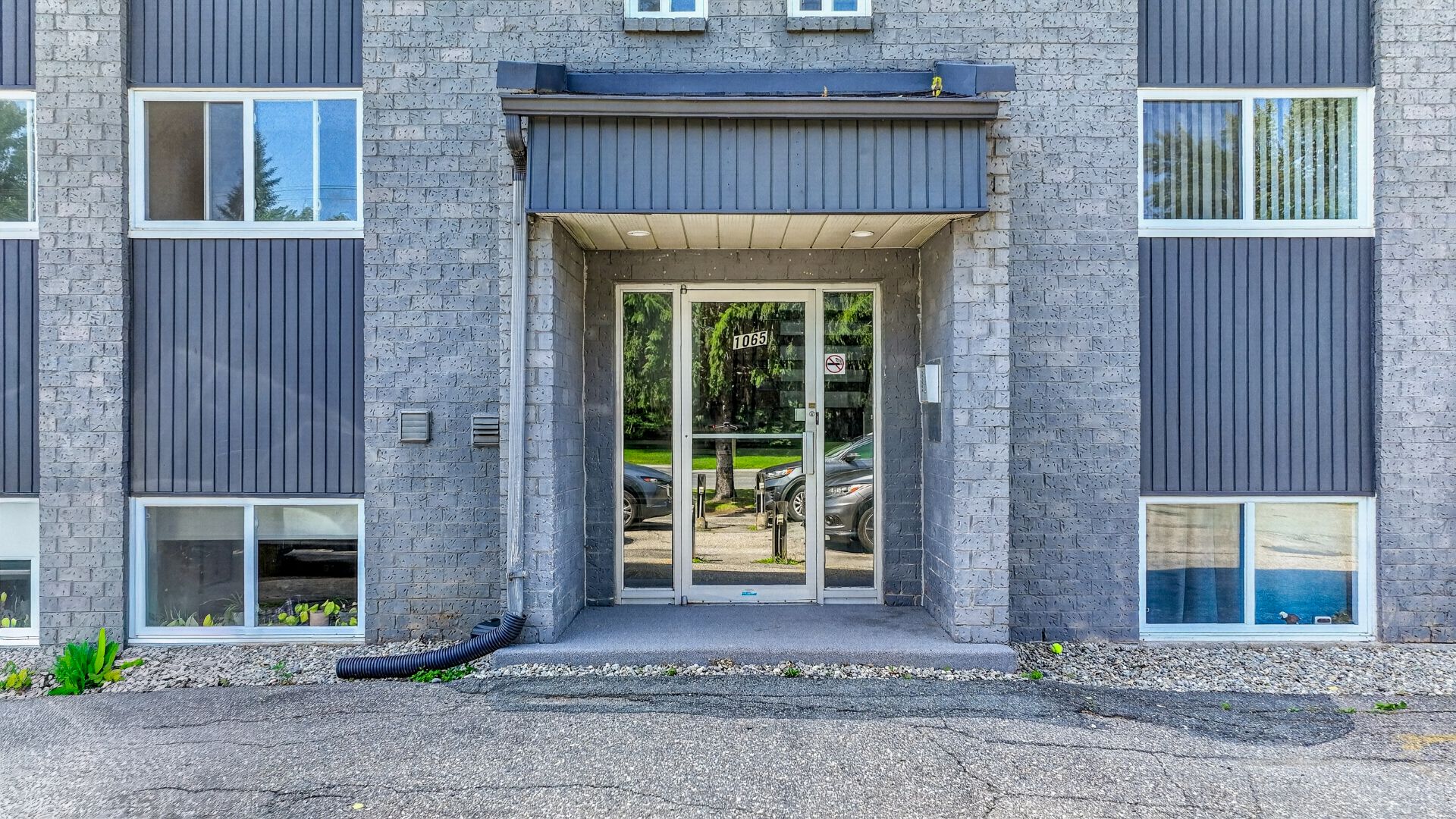 Entrée extérieure