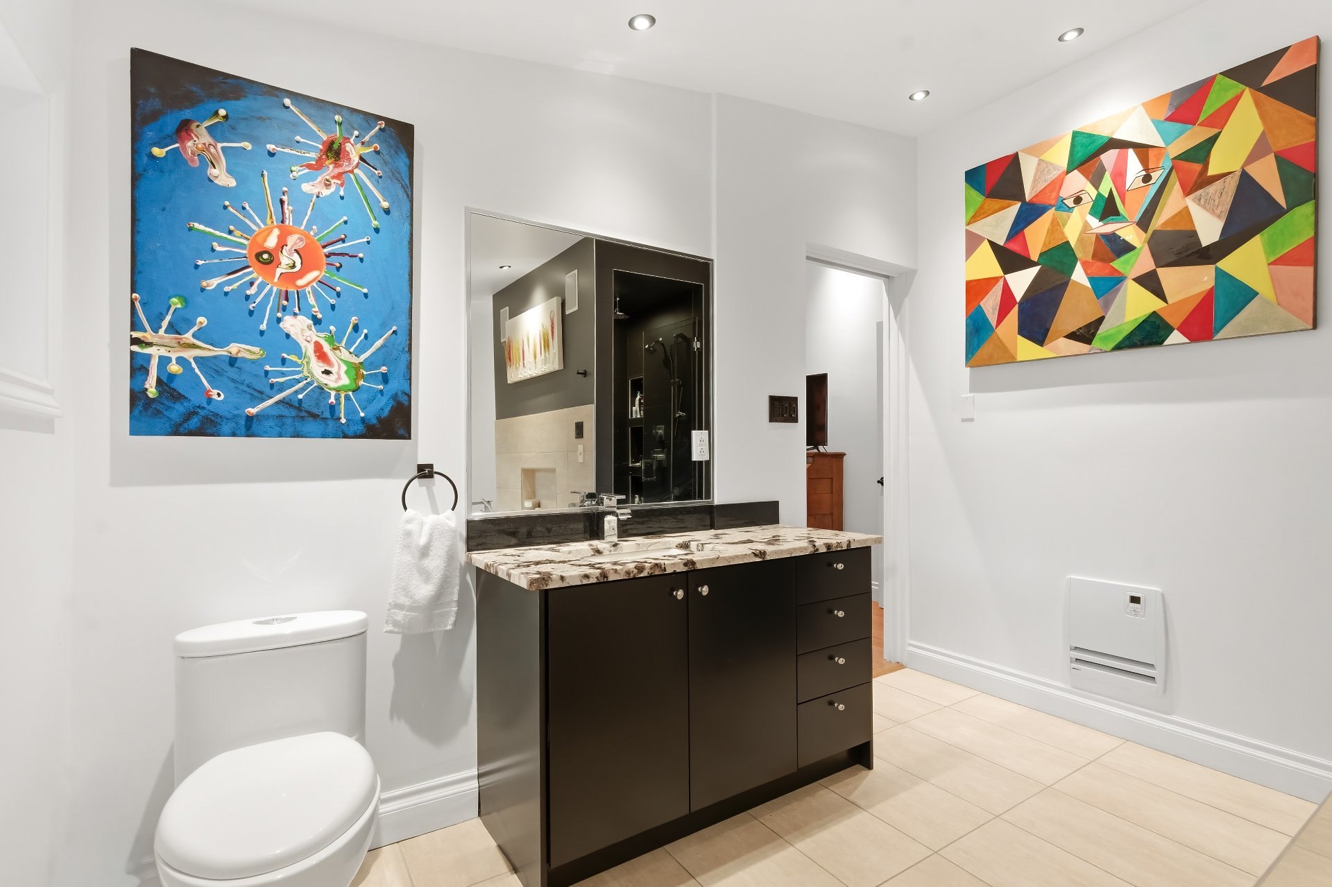Salle de bains attenante à la CCP