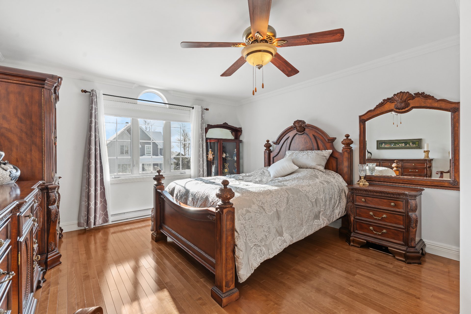 Chambre à coucher principale