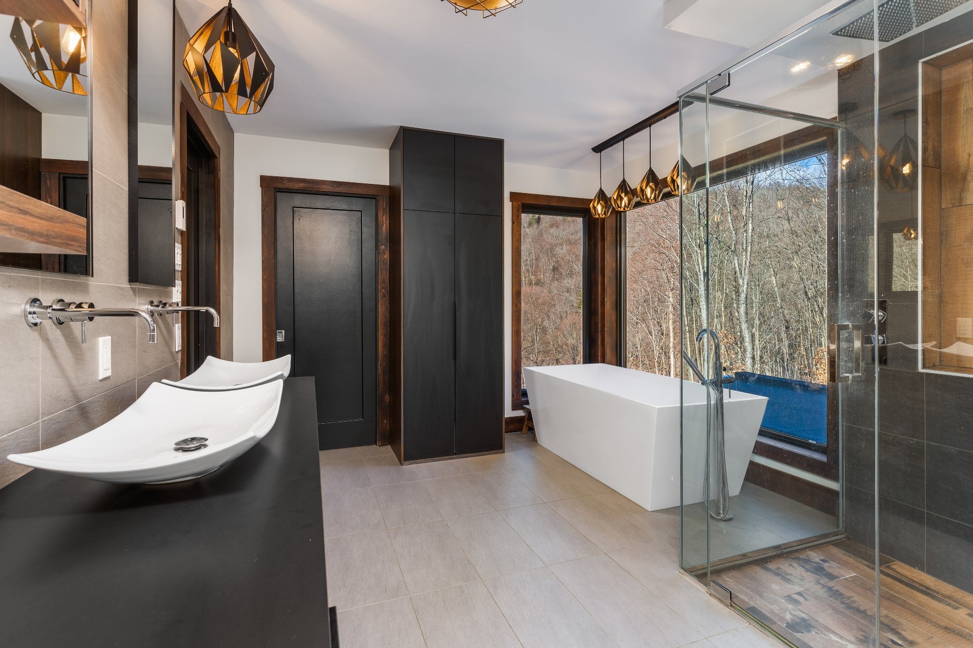 Salle de bains attenante à la CCP